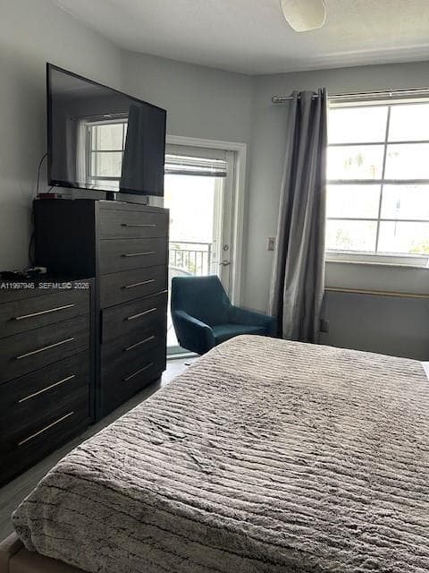 3155 184th St 8302 photo 14