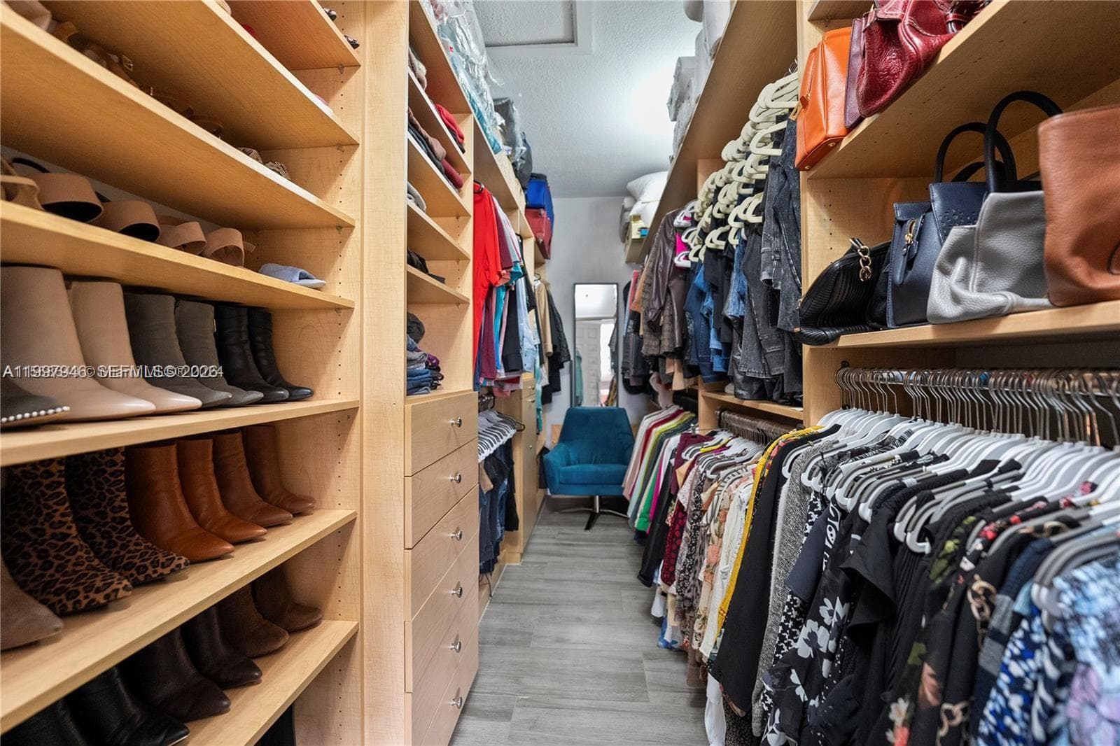 3155 184th St 8302 photo 15