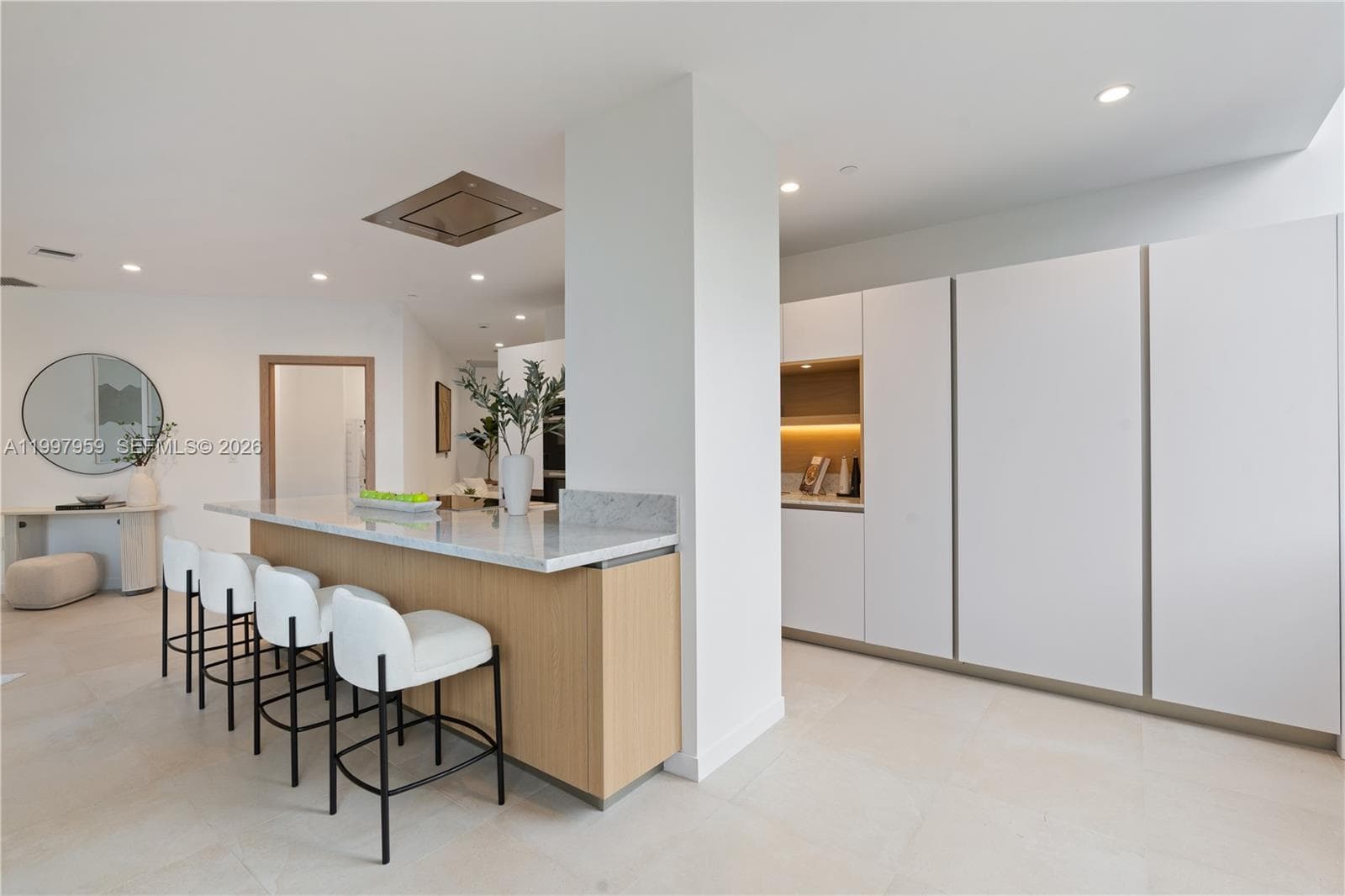 1135 103rd St 203 photo 4