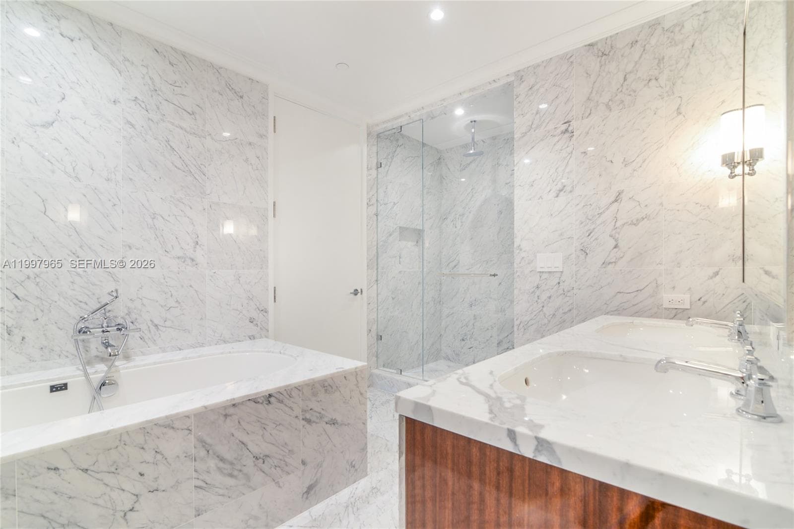 15701 Collins Ave 2302 photo 11