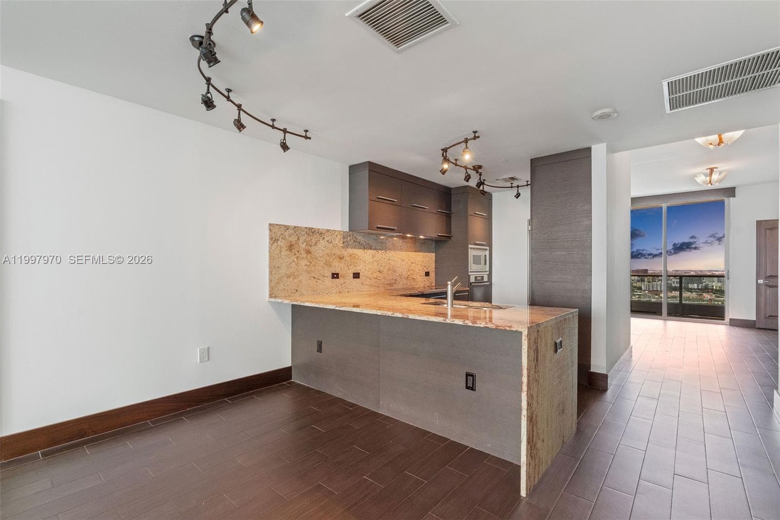 900 Biscayne Blvd 3502 photo 10
