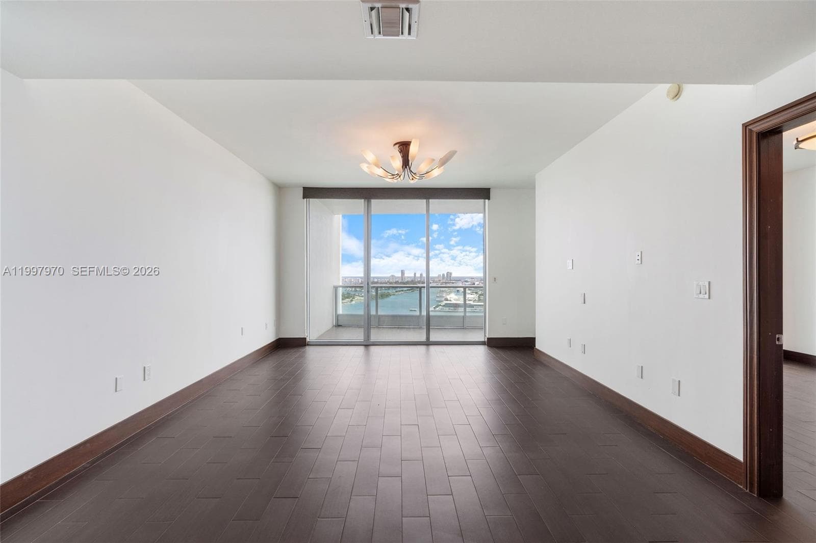 900 Biscayne Blvd 3502 photo 11