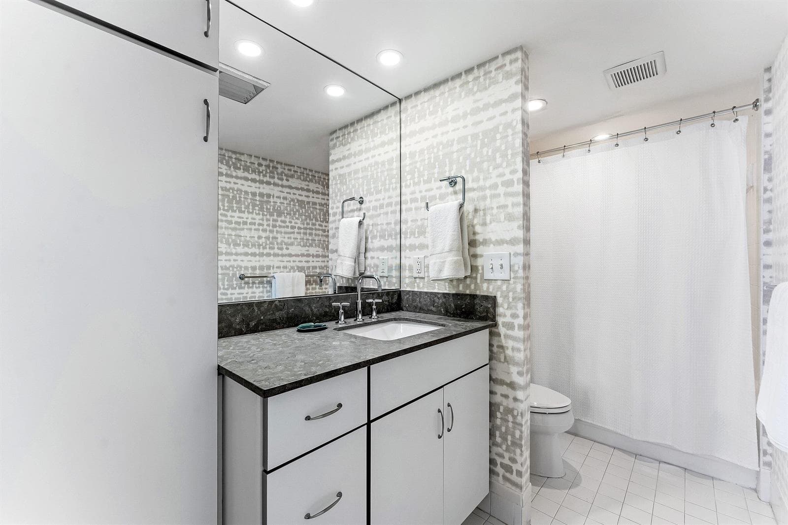 5200 N Flagler Drive 1406 photo 11