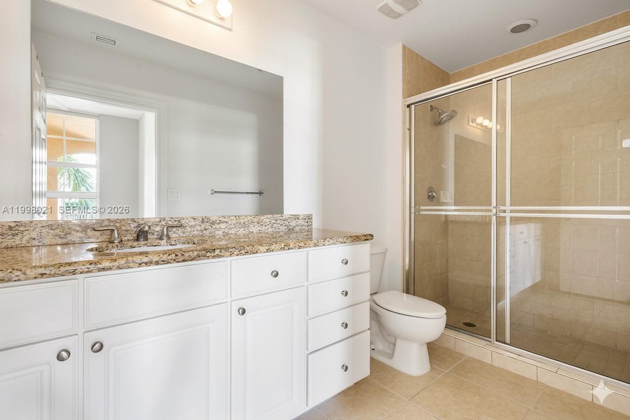 3001 185th St 411 photo 17