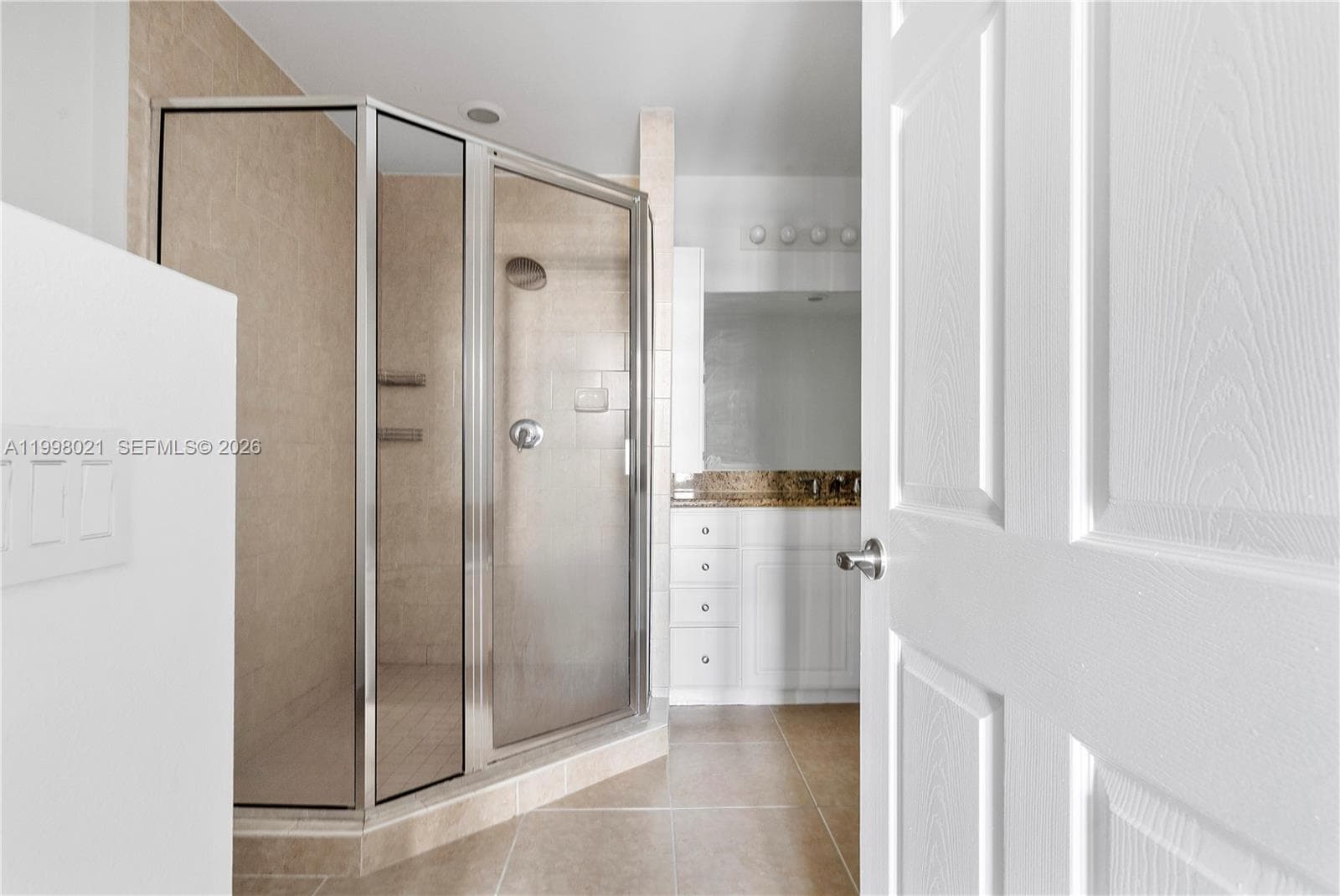 3001 185th St 411 photo 16