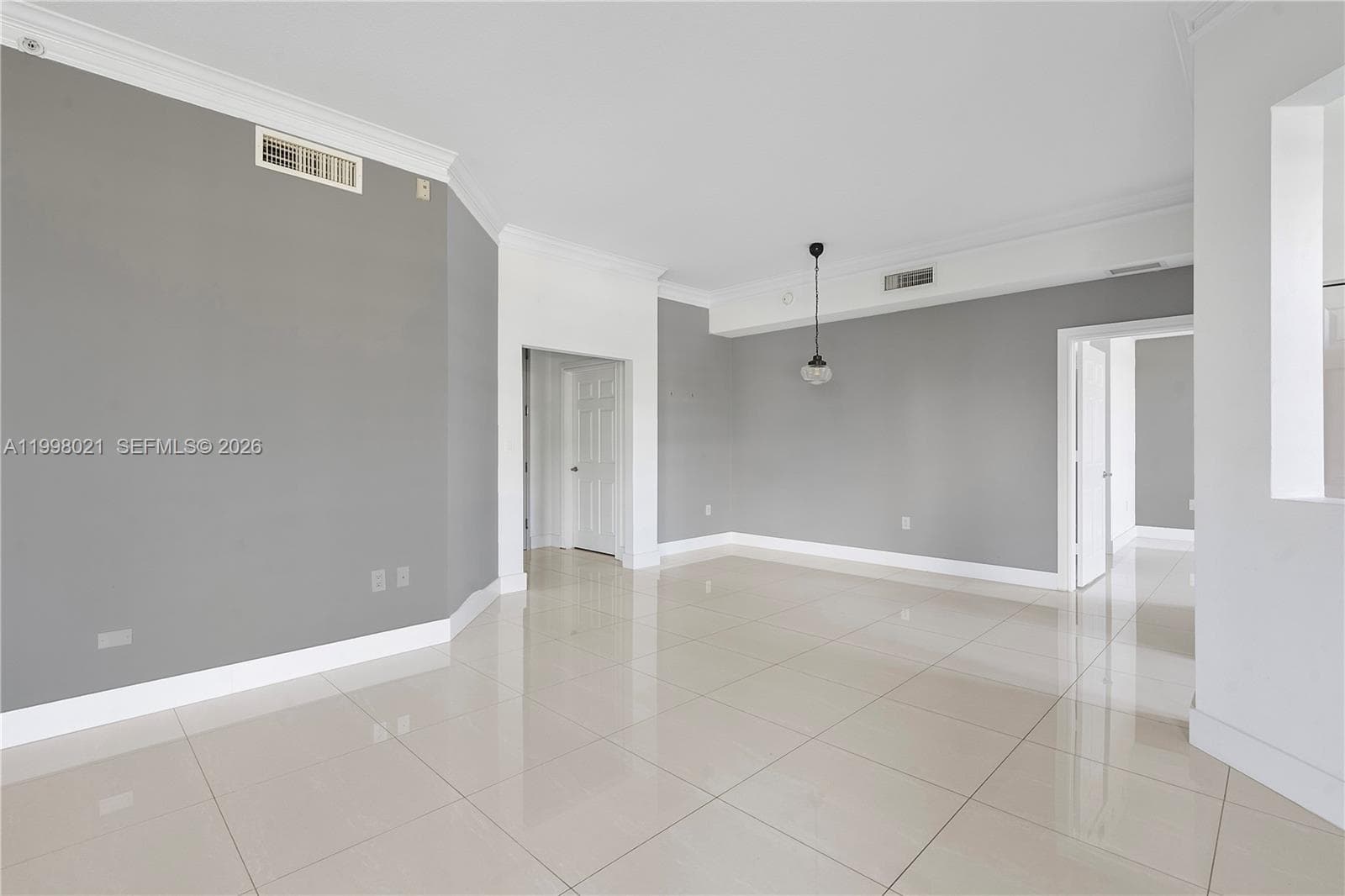 3001 185th St 411 photo 8