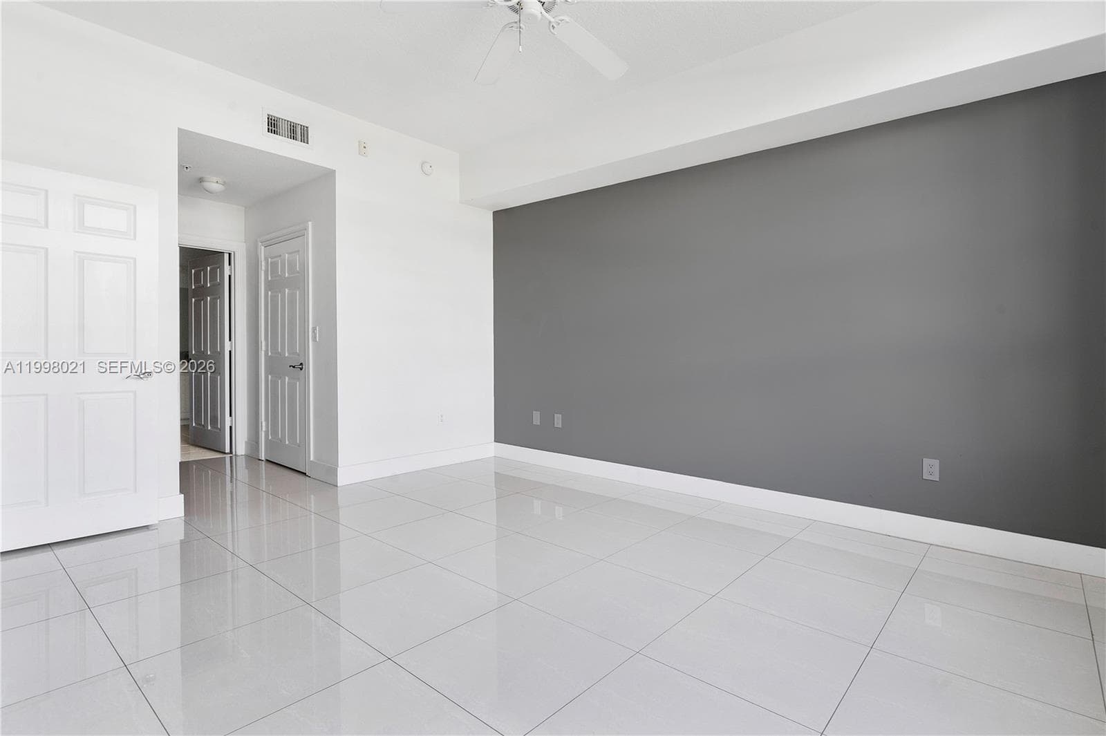 3001 185th St 411 photo 21