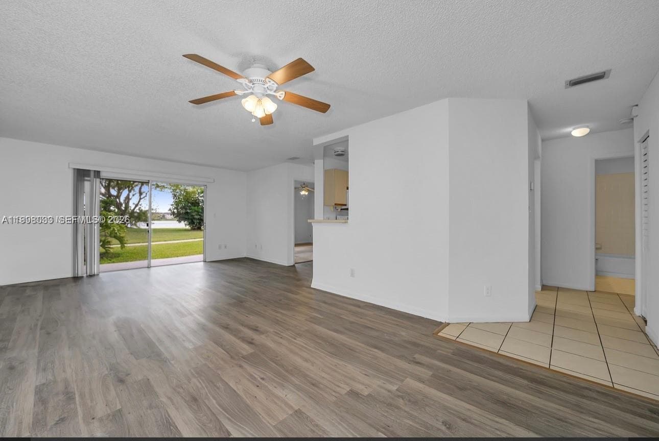 3453 NW 44th St 104 photo 2