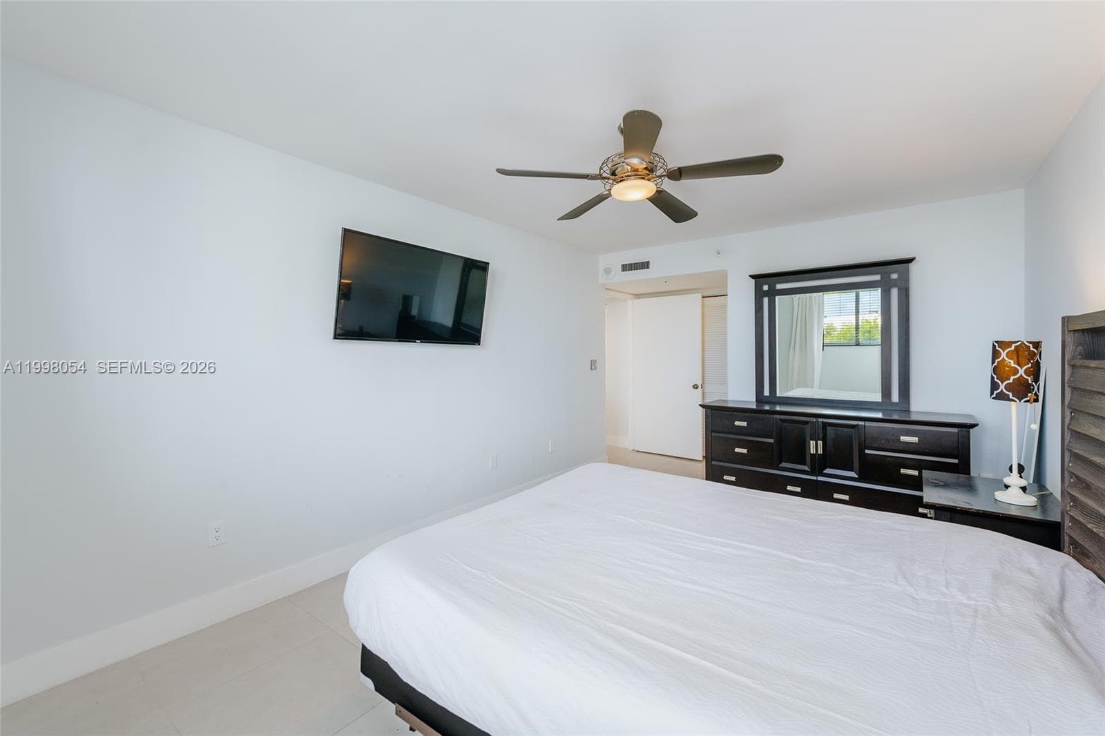 1688 West Ave 305 photo 7