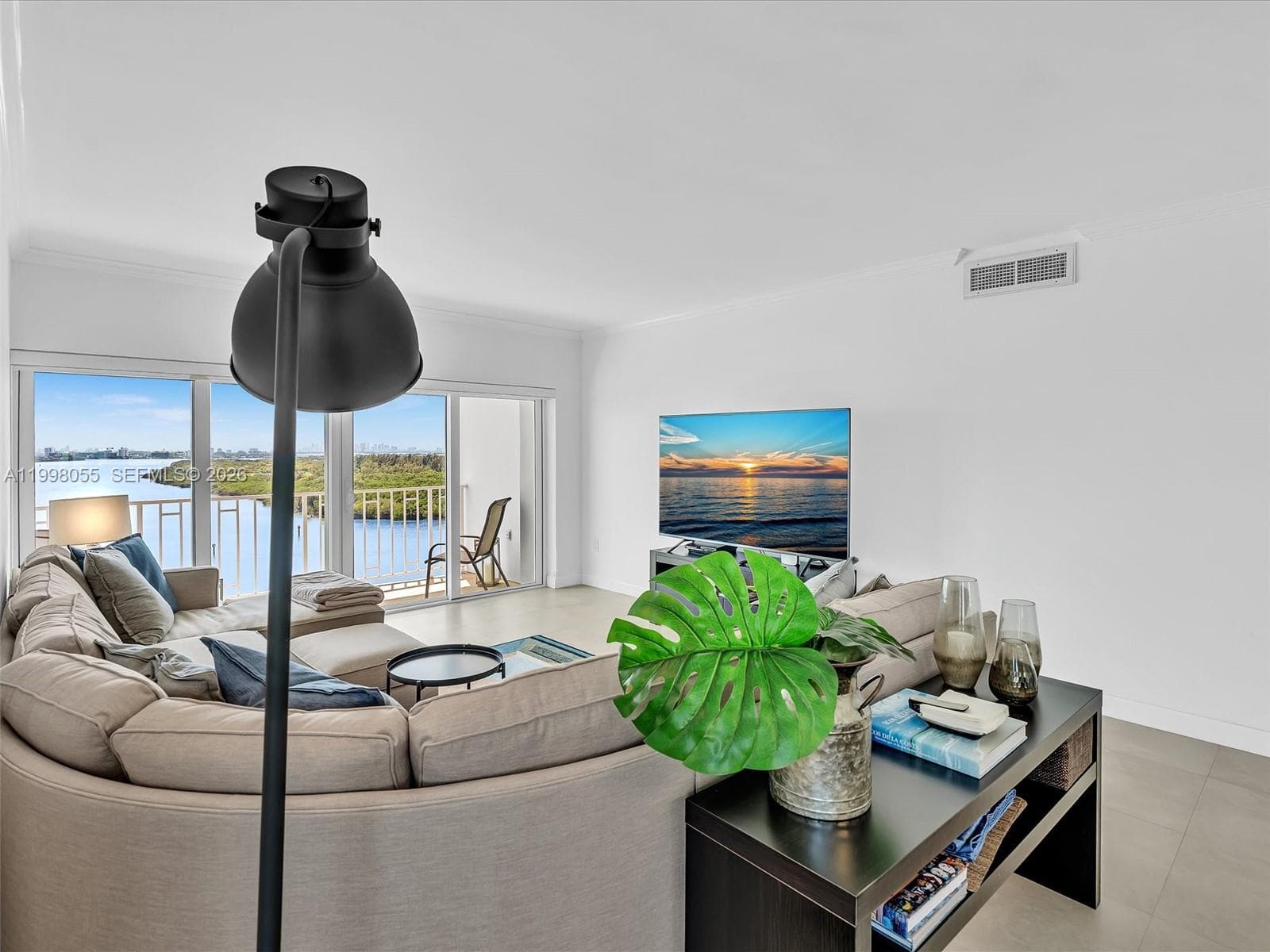 500 Bayview Dr 1132 photo 6