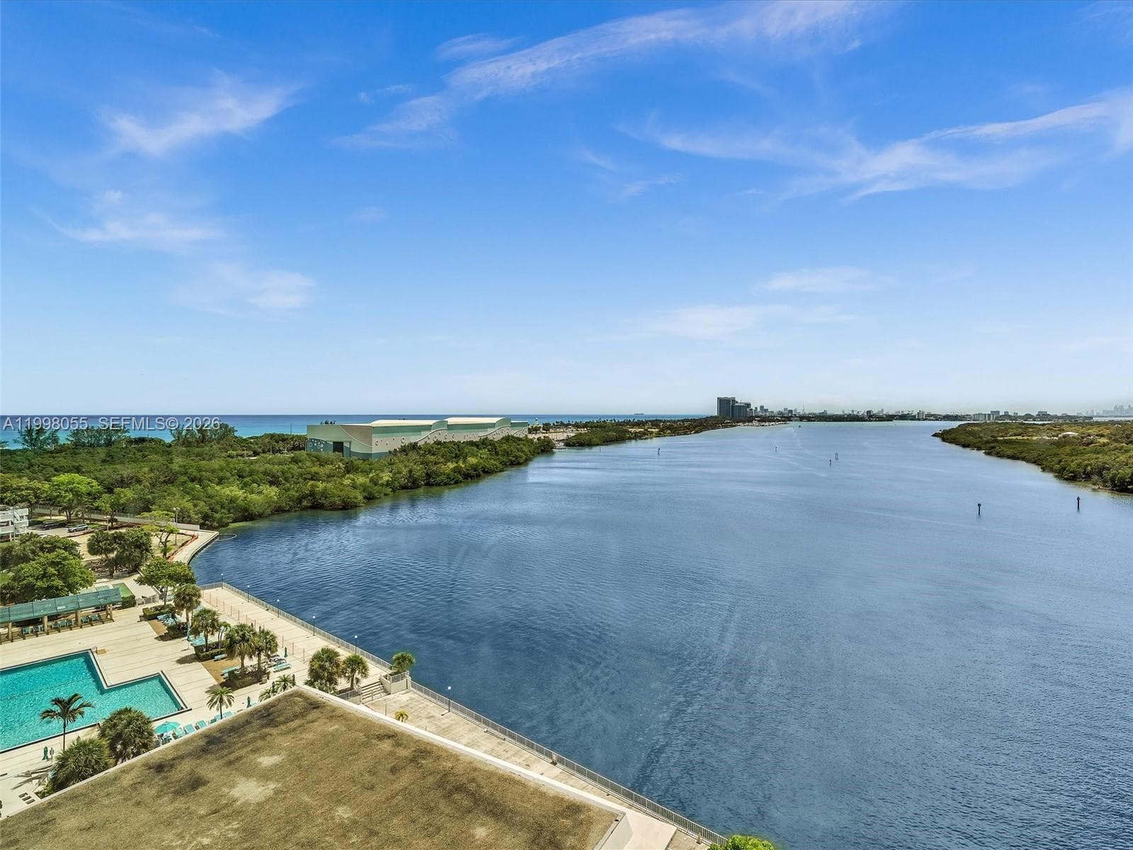 500 Bayview Dr 1132 photo 19