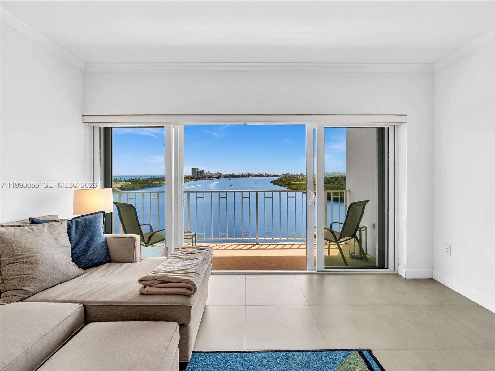 500 Bayview Dr 1132 photo 4