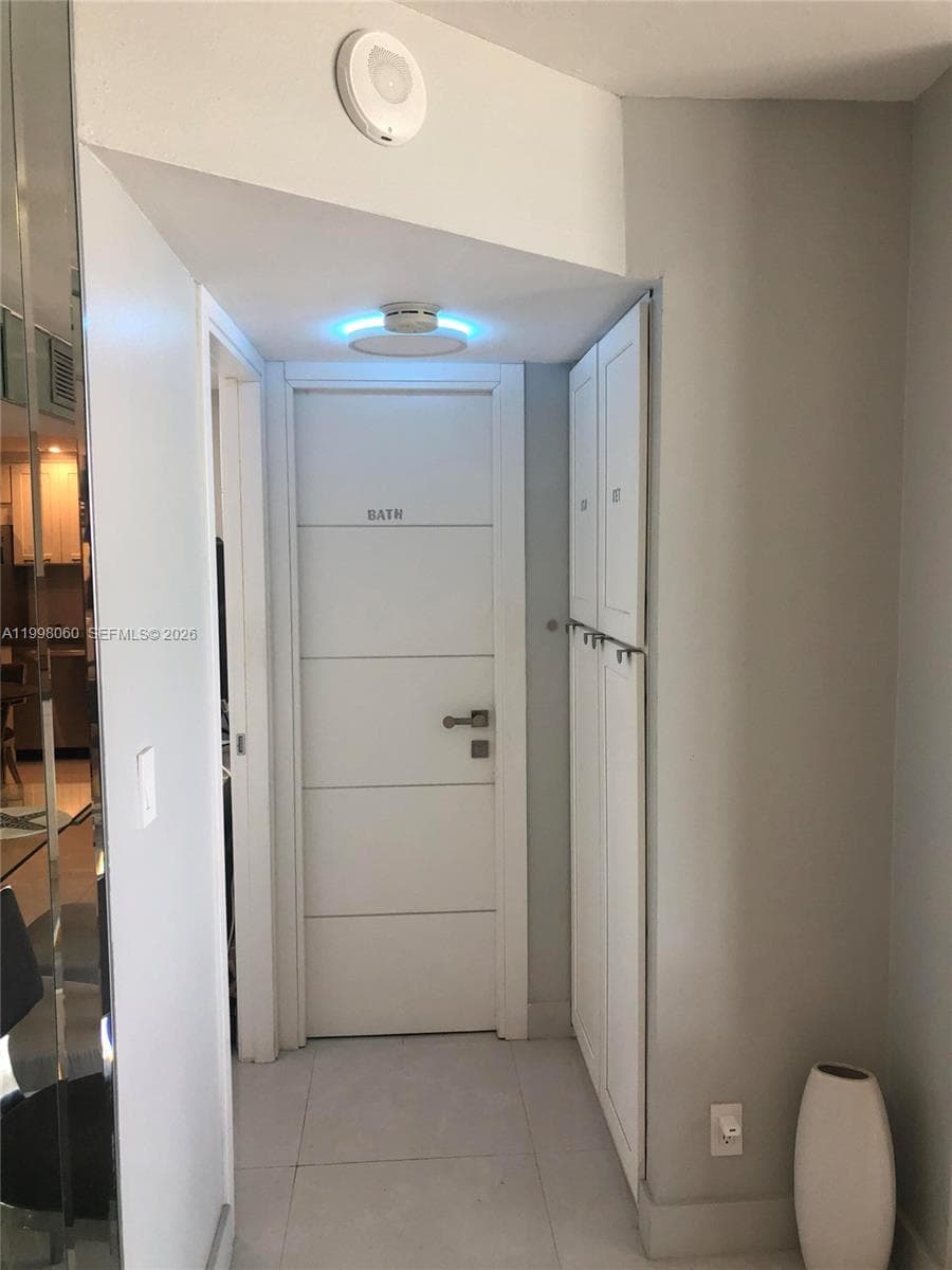 2101 Ocean Dr 1505 photo 17