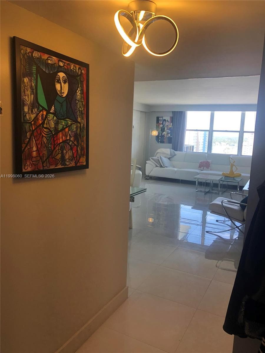 2101 Ocean Dr 1505 photo 7