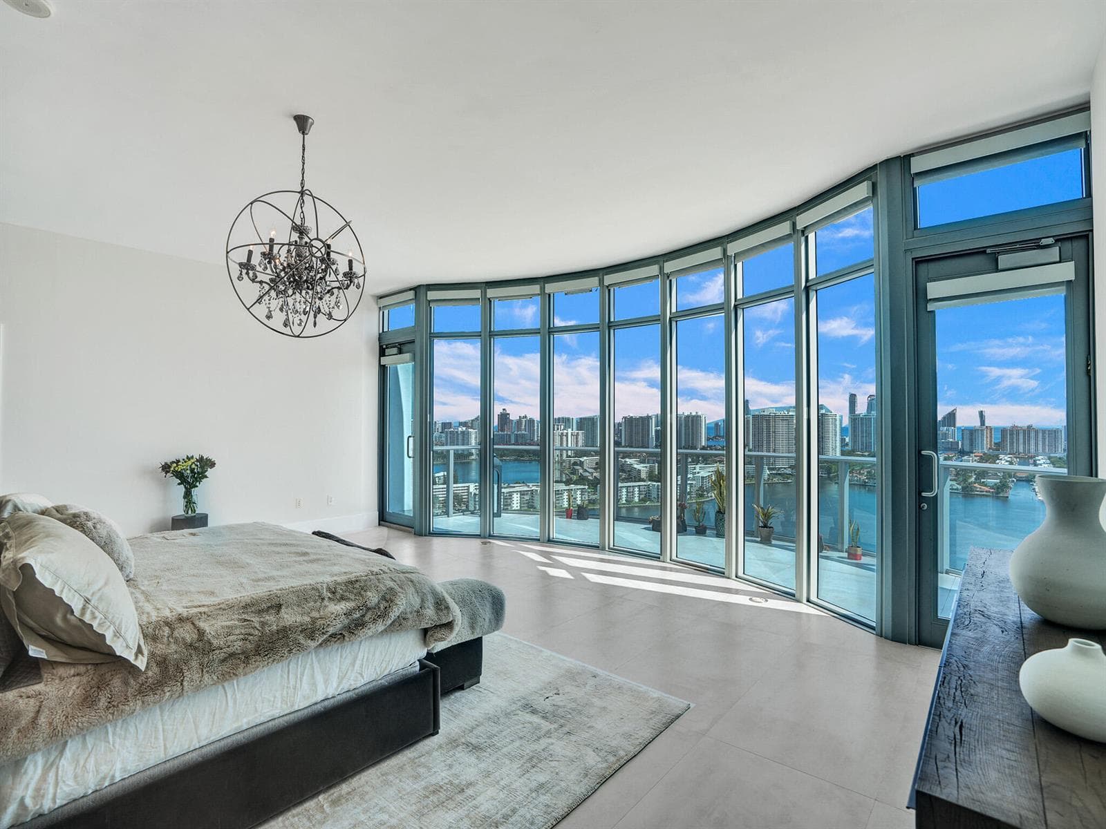 17301 Biscayne Boulevard photo 22