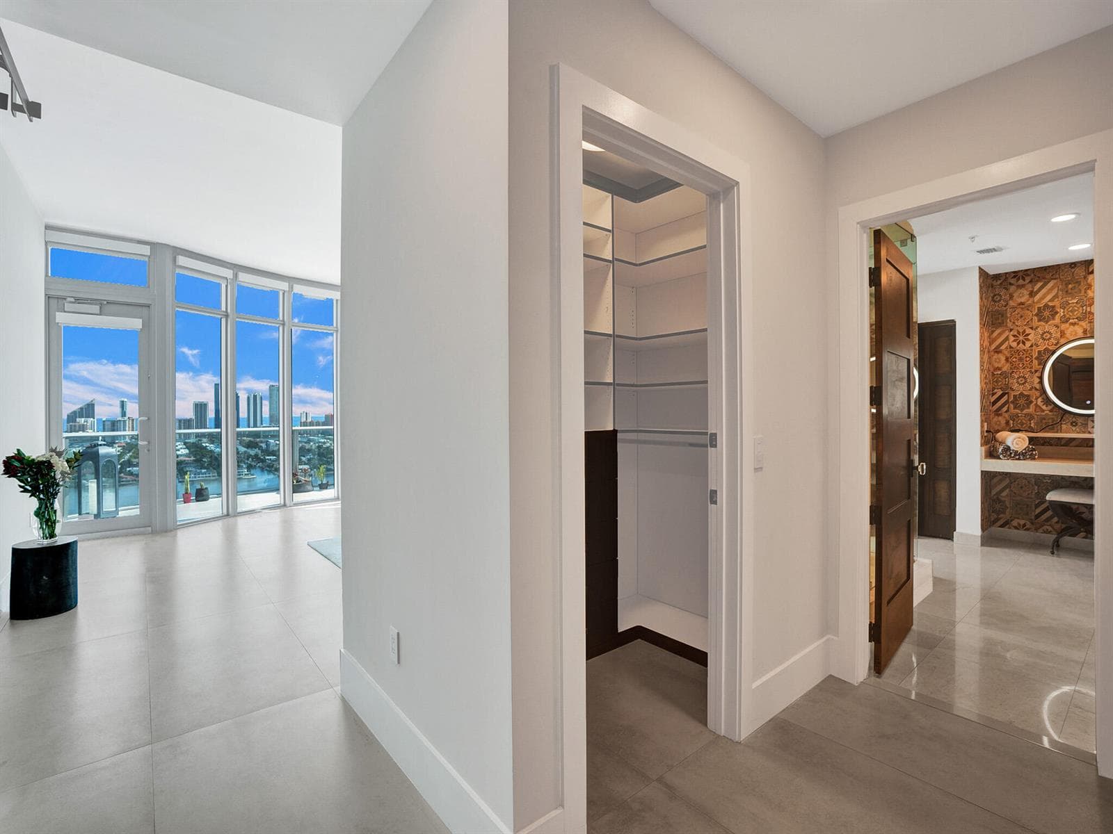 17301 Biscayne Boulevard photo 20