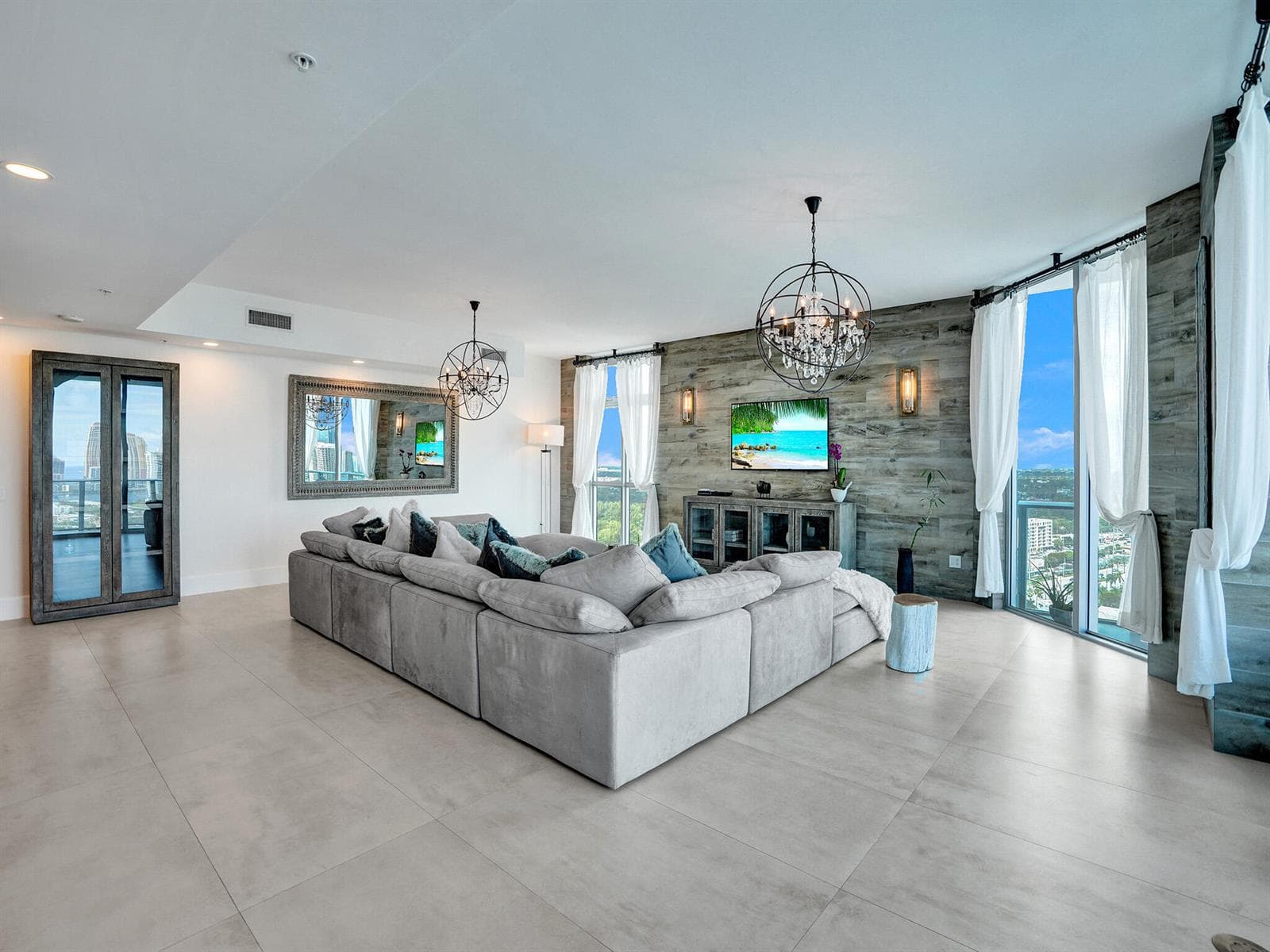 17301 Biscayne Boulevard photo 10