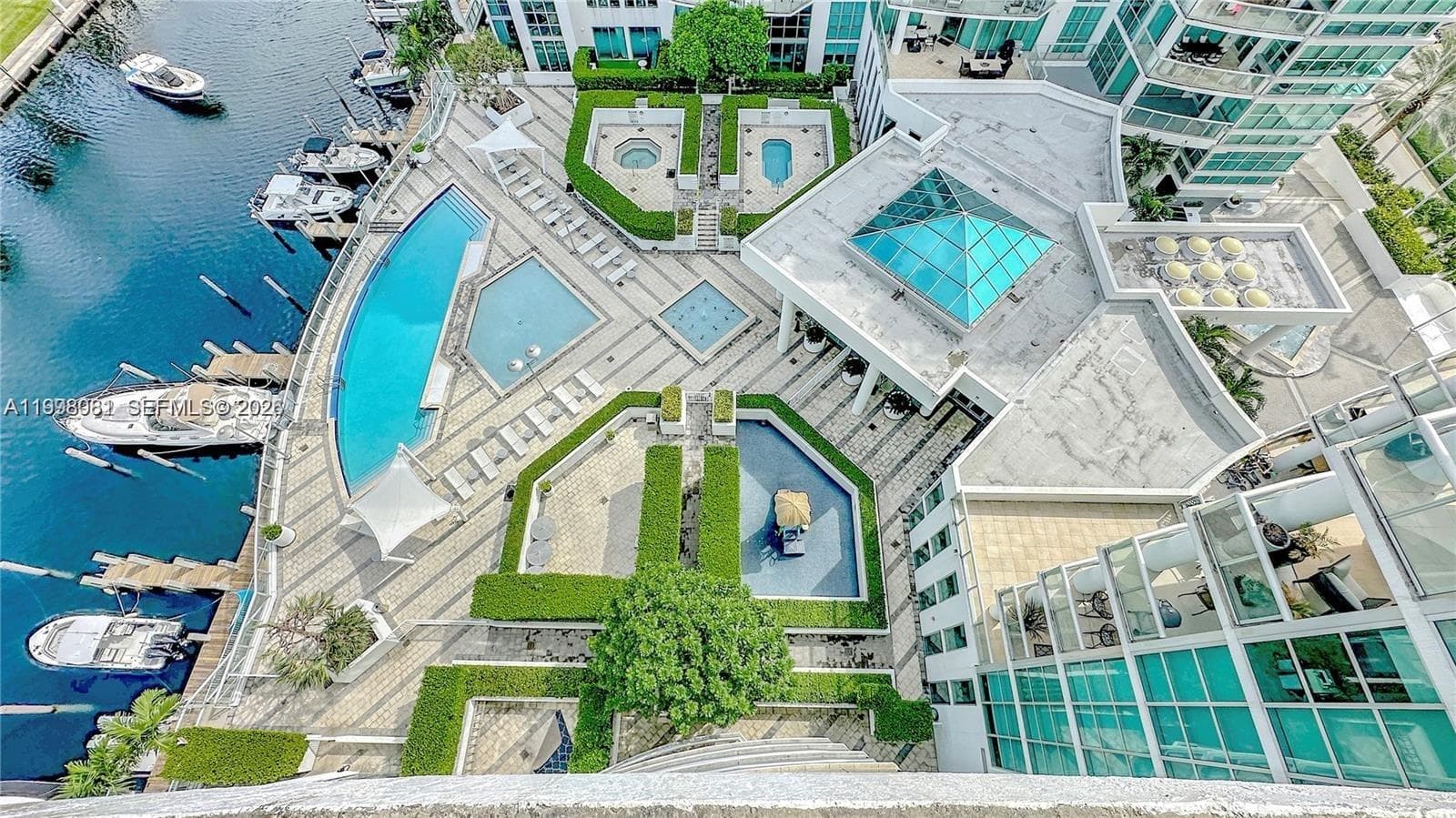 3131 188th St 1-1205 photo 5