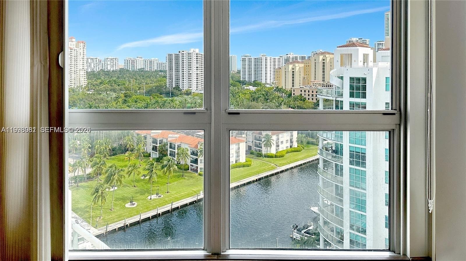 3131 188th St 1-1205 photo 21