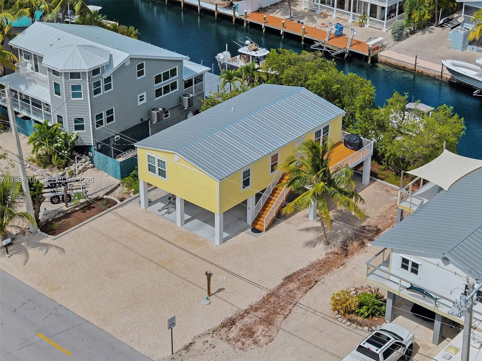 437 Pirates Rd photo 2