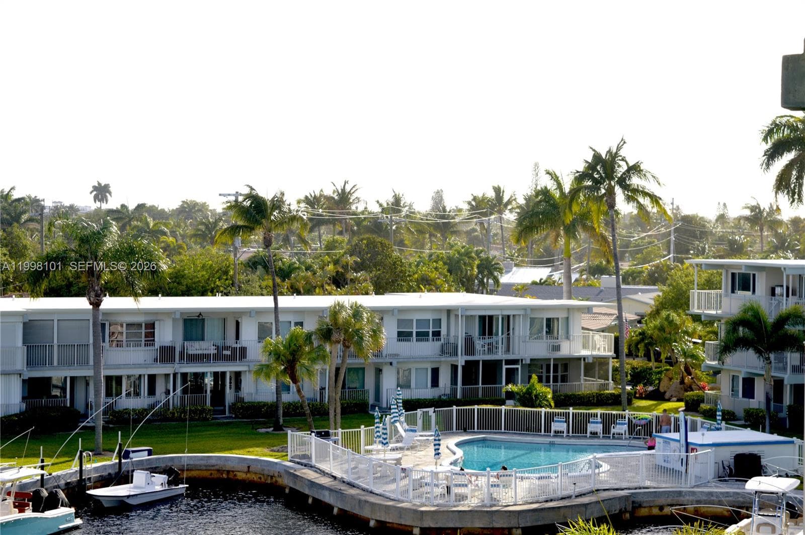 1511 15th Ct 403 photo 22