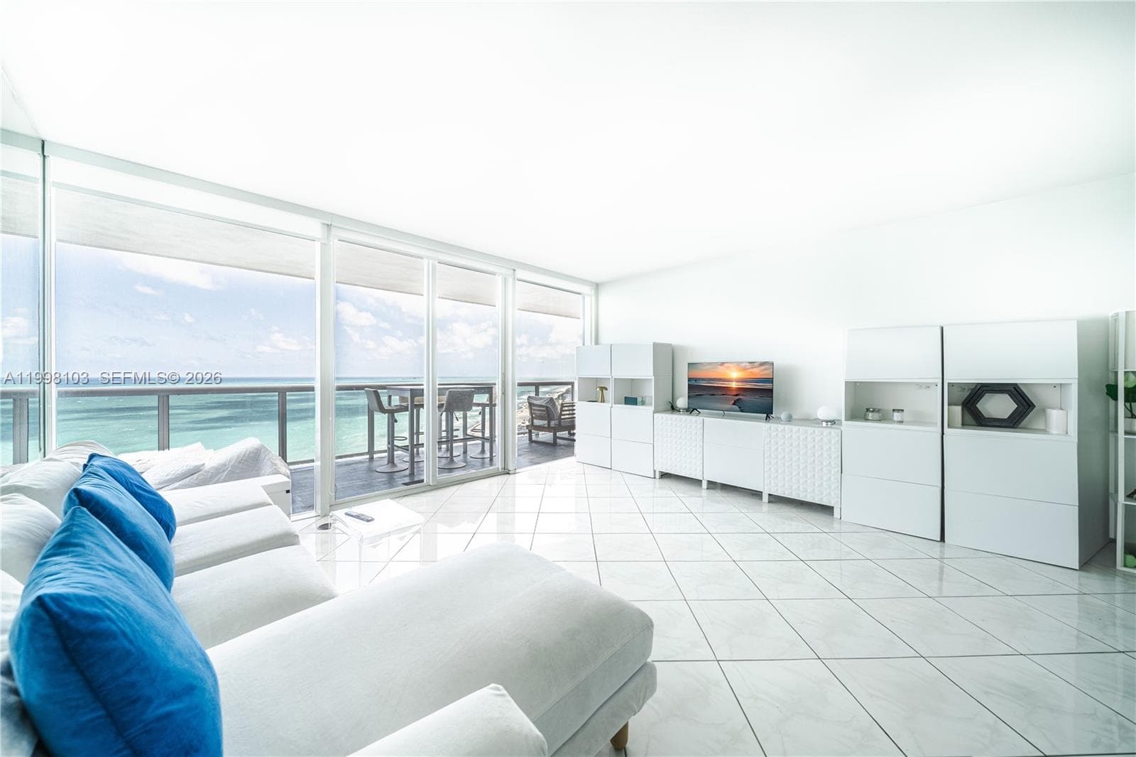 6301 Collins Ave 2802 photo 9