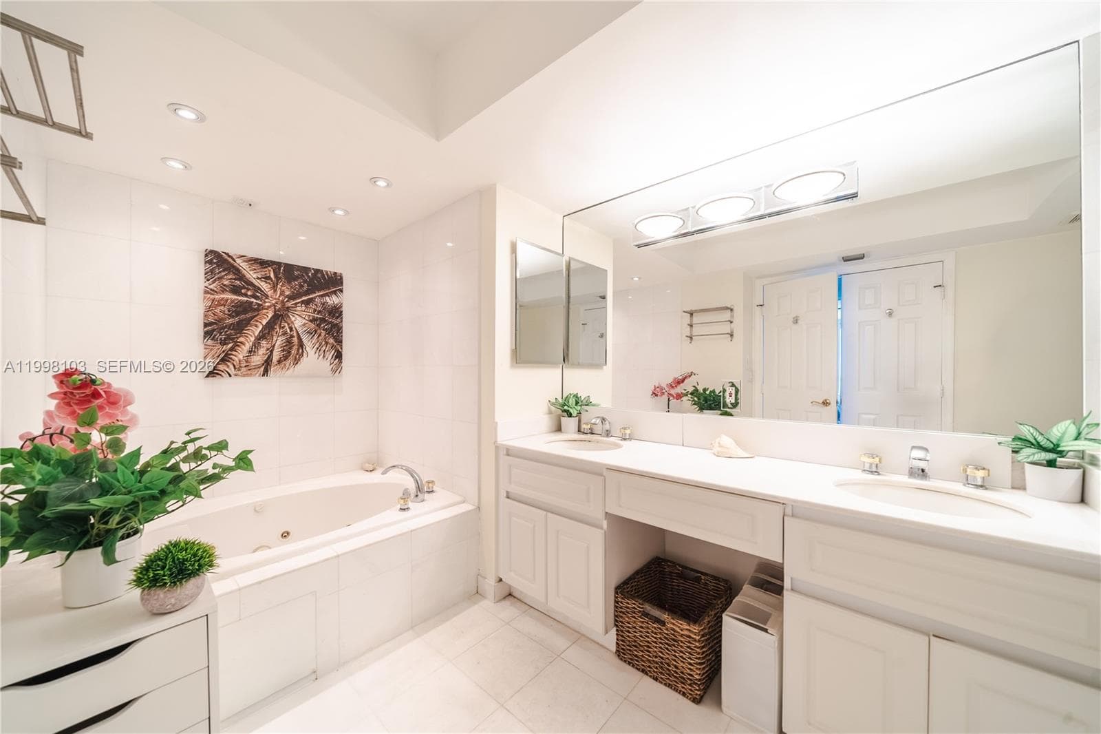 6301 Collins Ave 2802 photo 19