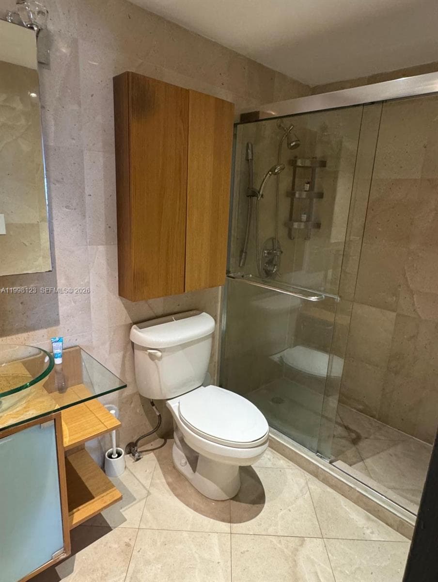 5825 Collins Ave 9B photo 16