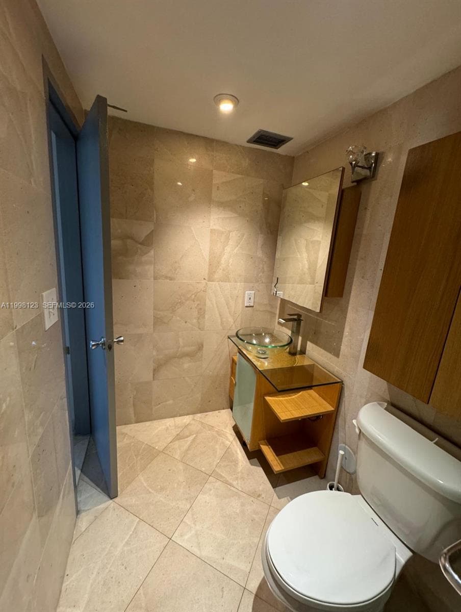 5825 Collins Ave 9B photo 19