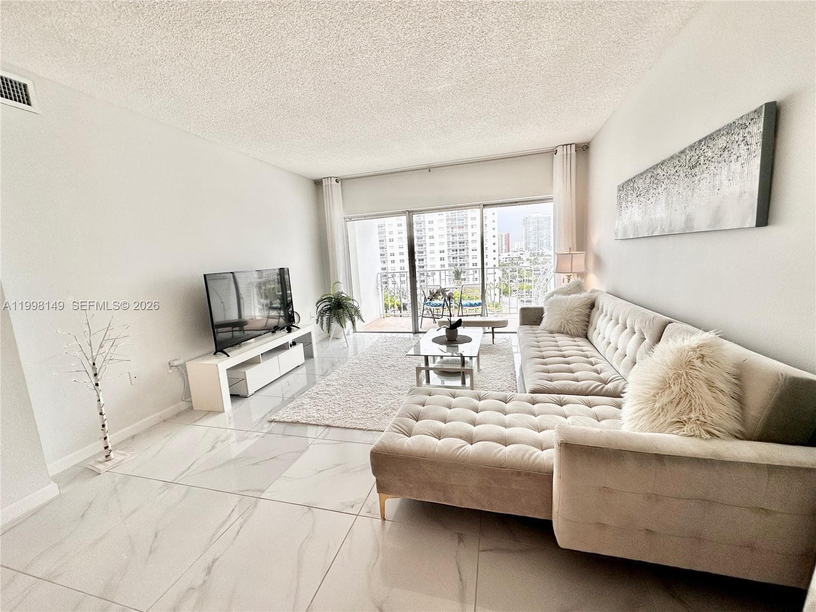 500 Bayview Dr 717 photo 5