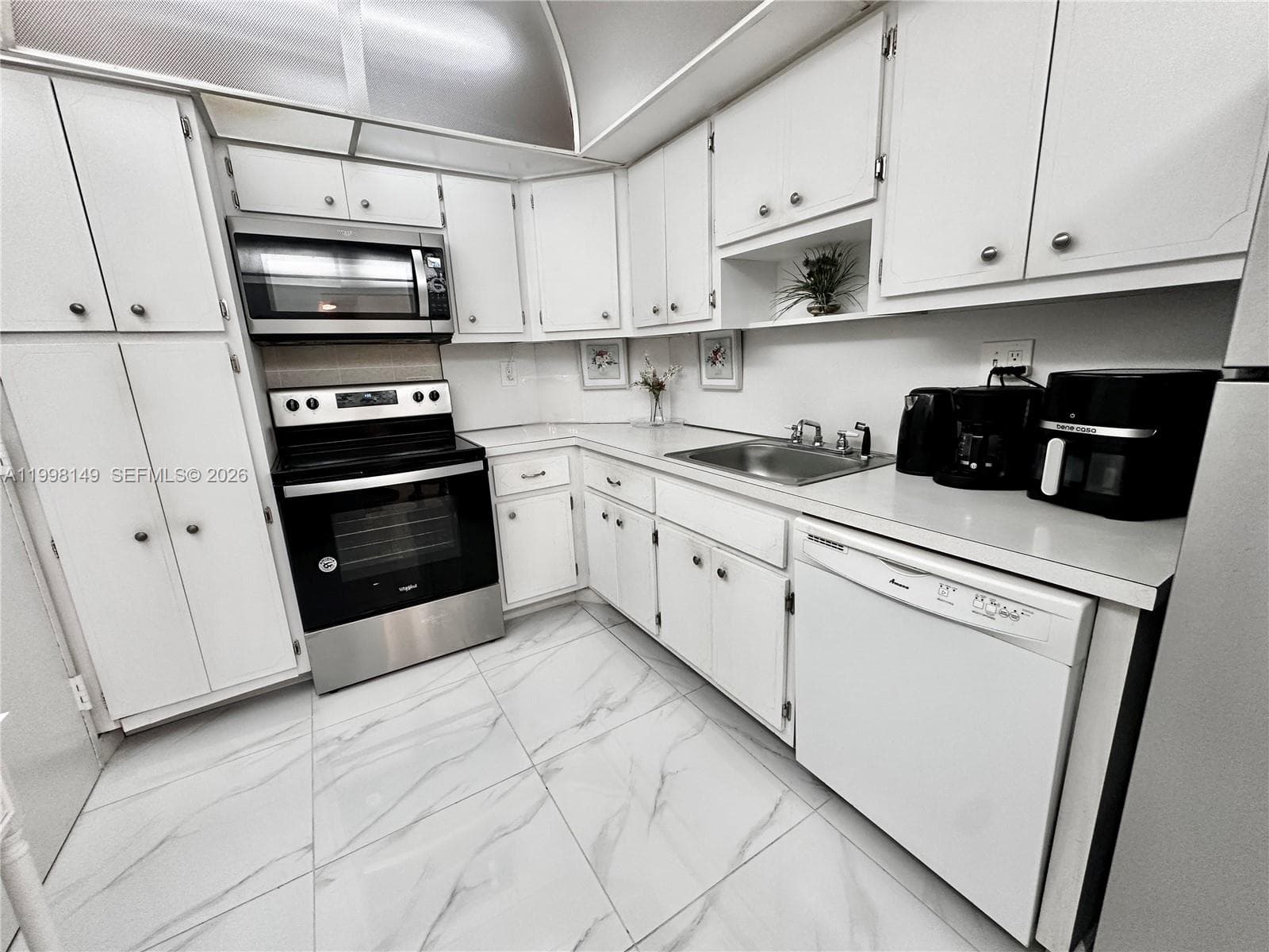 500 Bayview Dr 717 photo 10