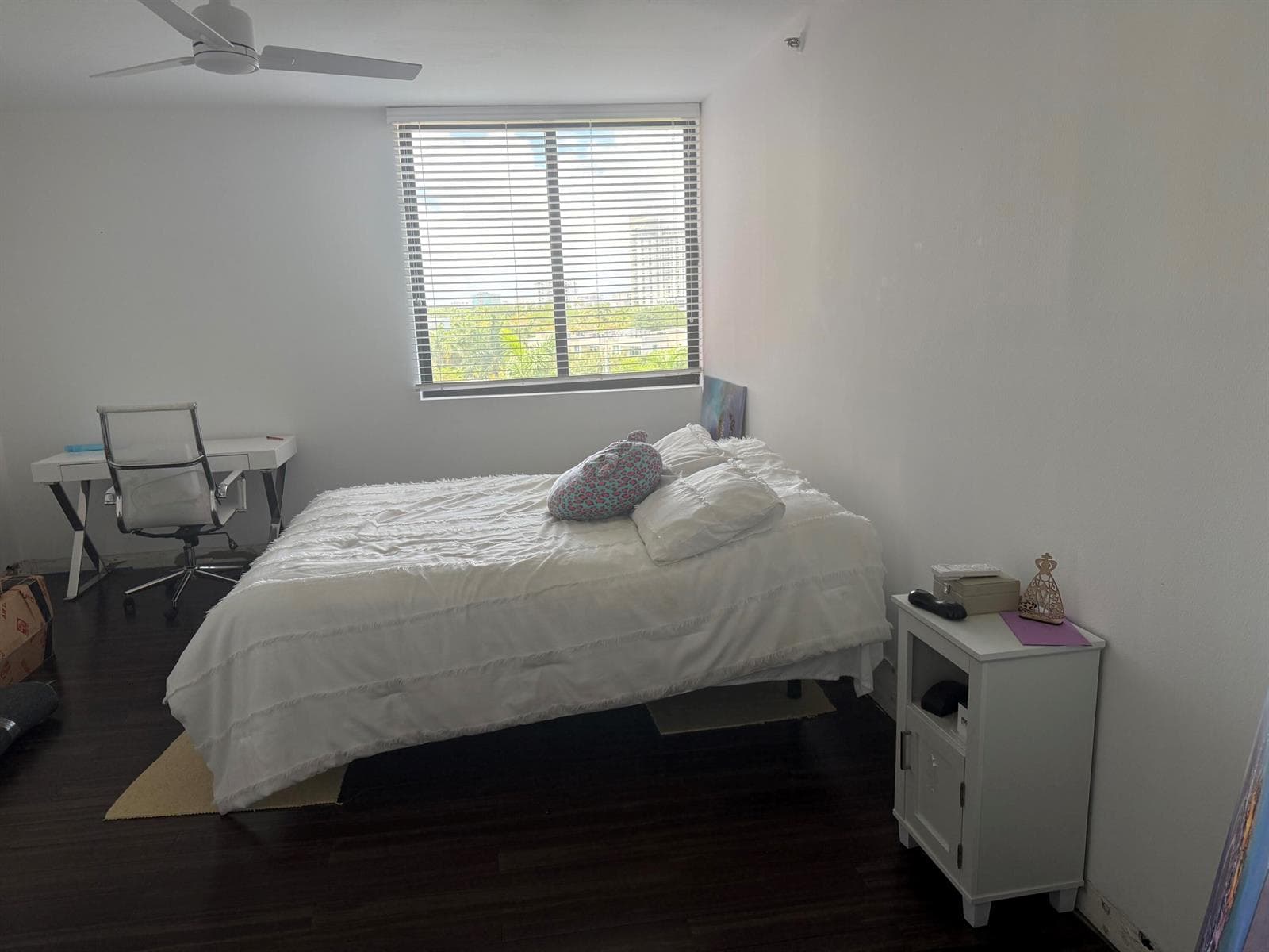 1581 Brickell Avenue 406 photo 20
