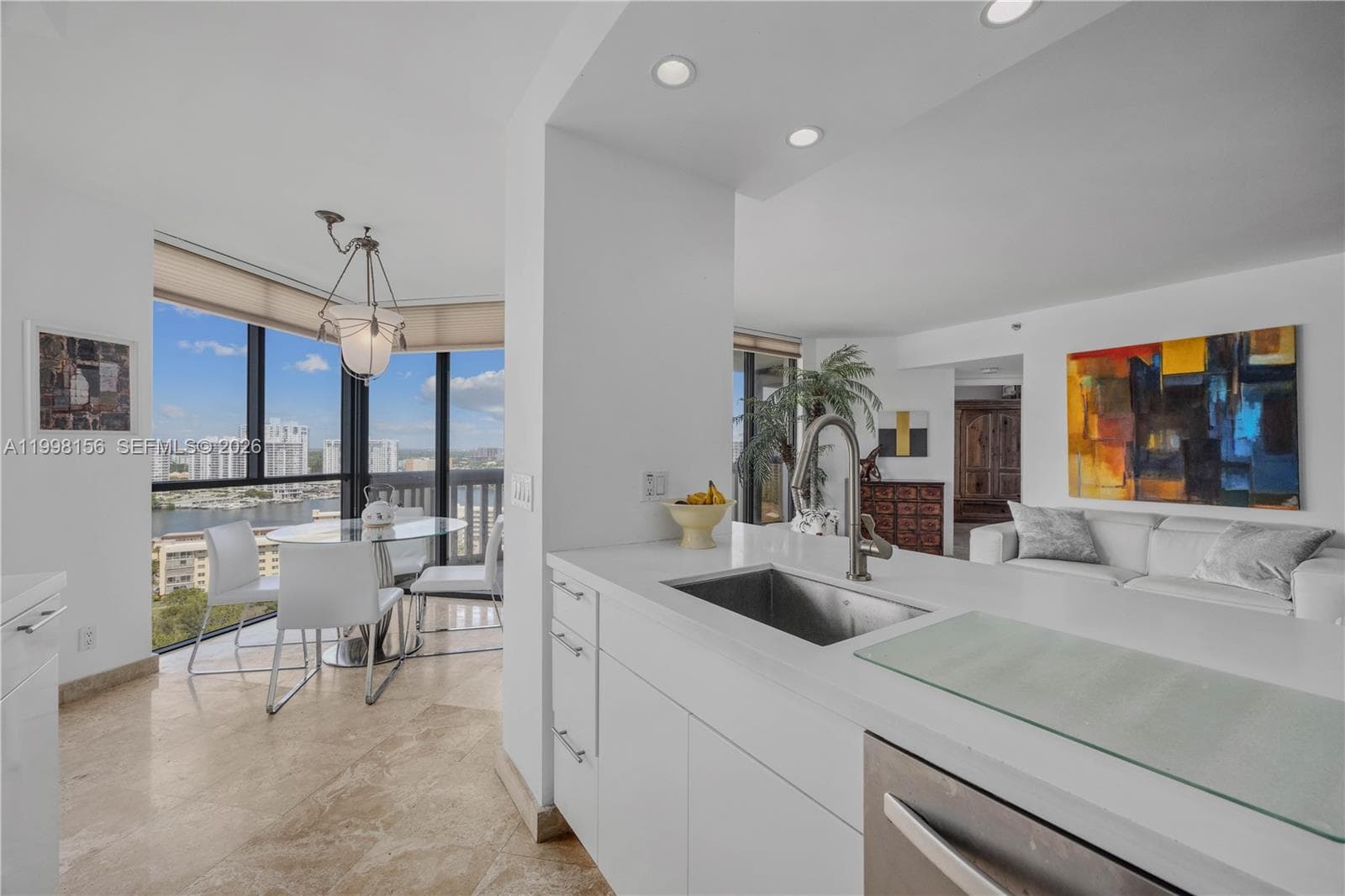 1000 Island Blvd 1910 photo 5