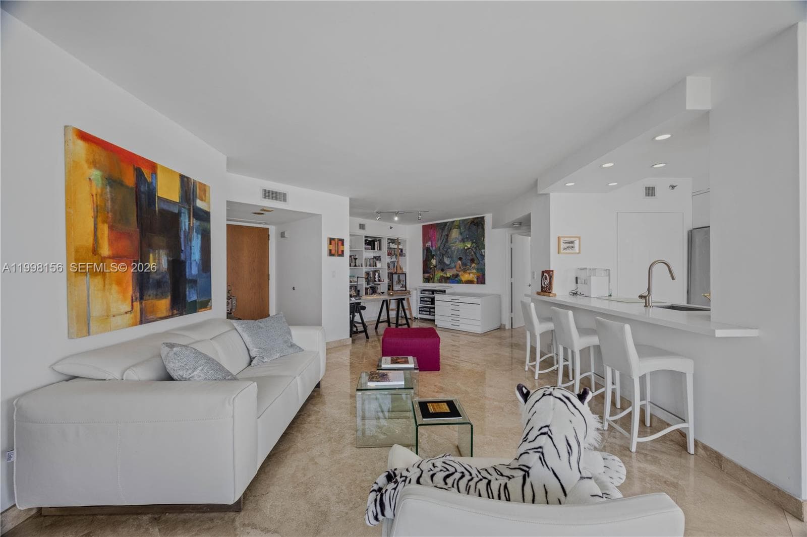 1000 Island Blvd 1910 photo 9