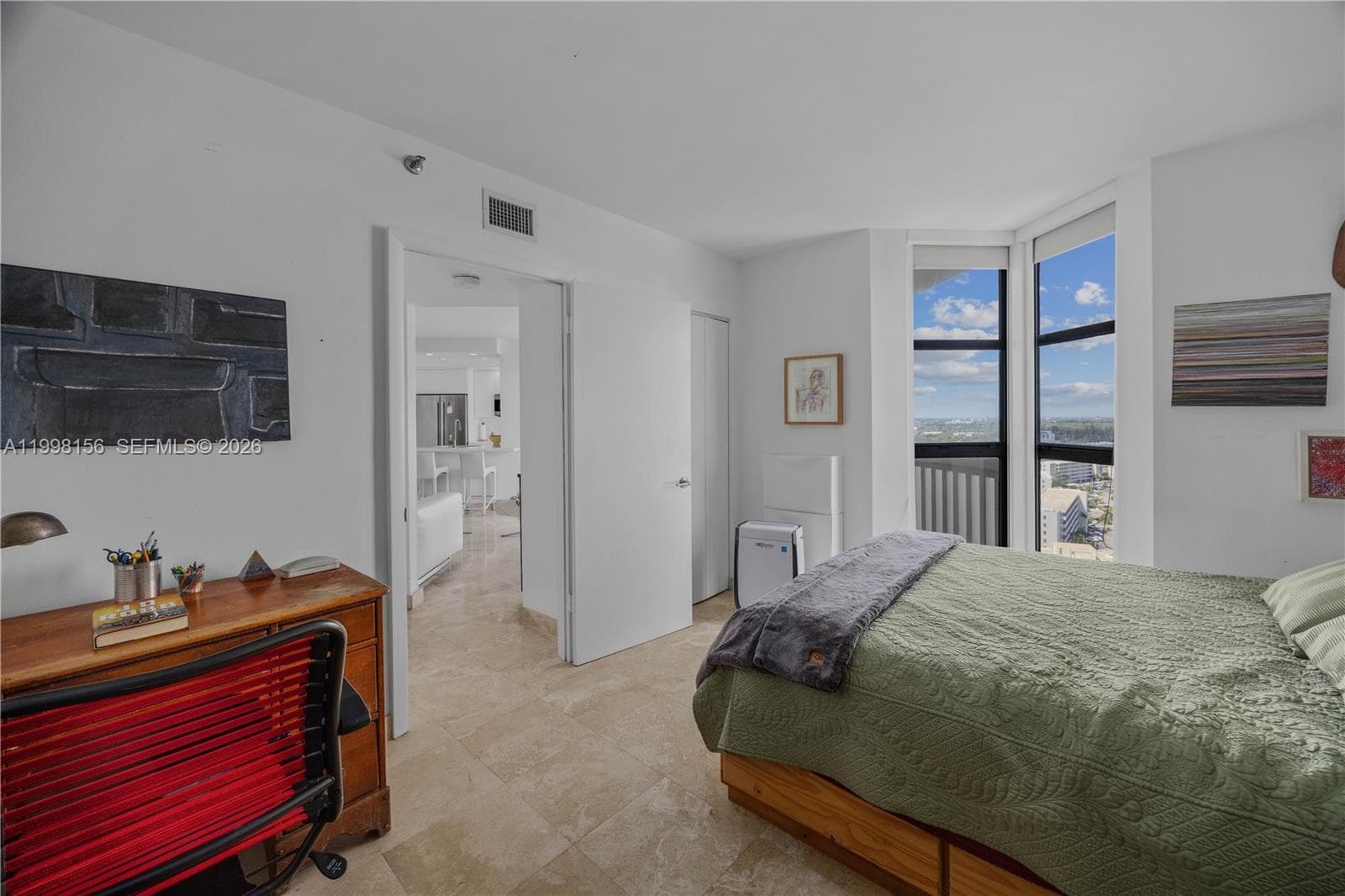 1000 Island Blvd 1910 photo 24