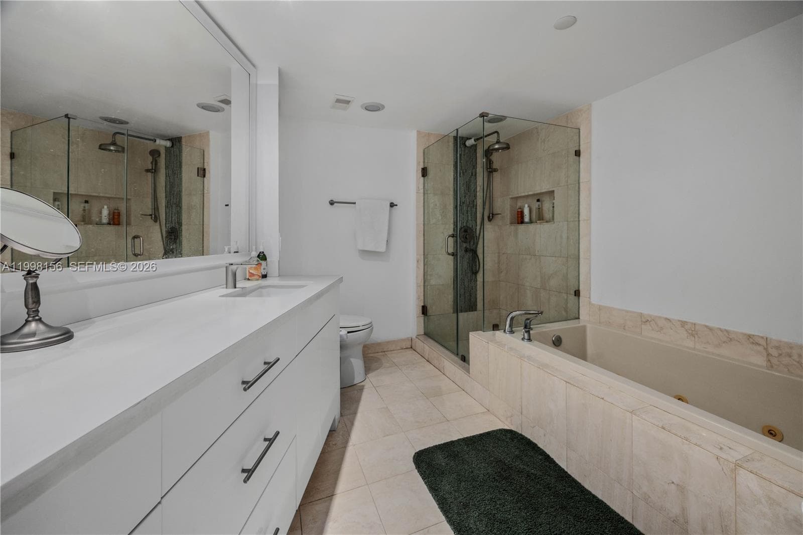 1000 Island Blvd 1910 photo 19