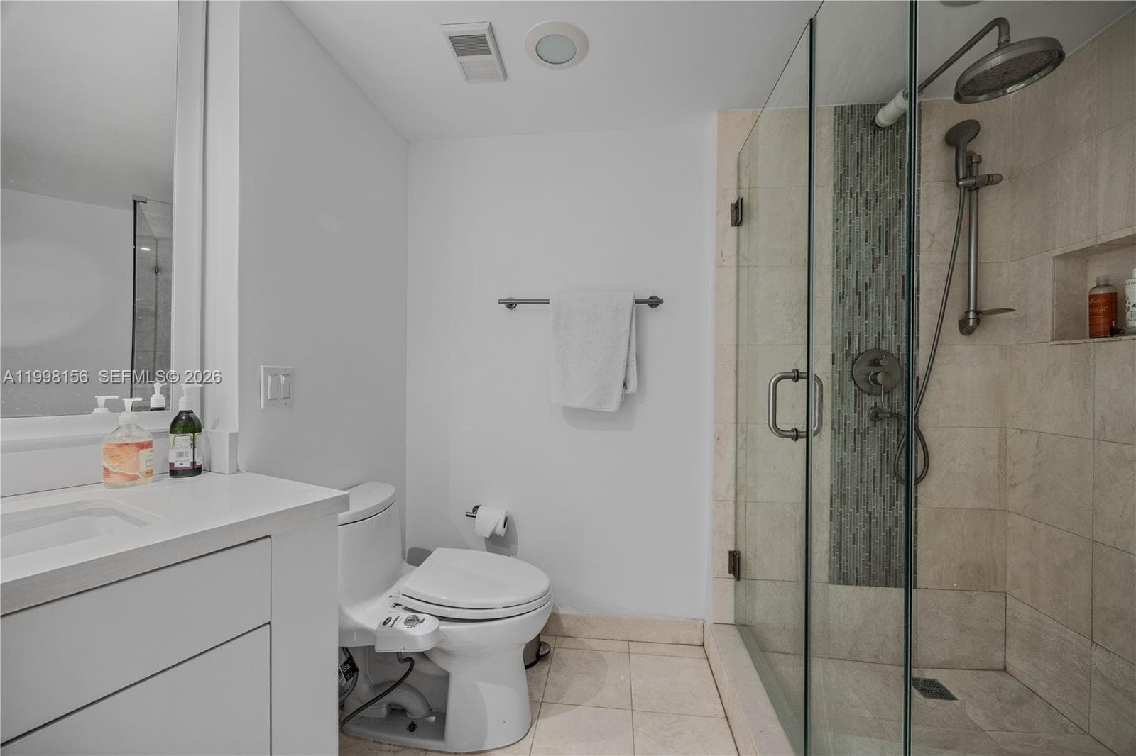 1000 Island Blvd 1910 photo 21