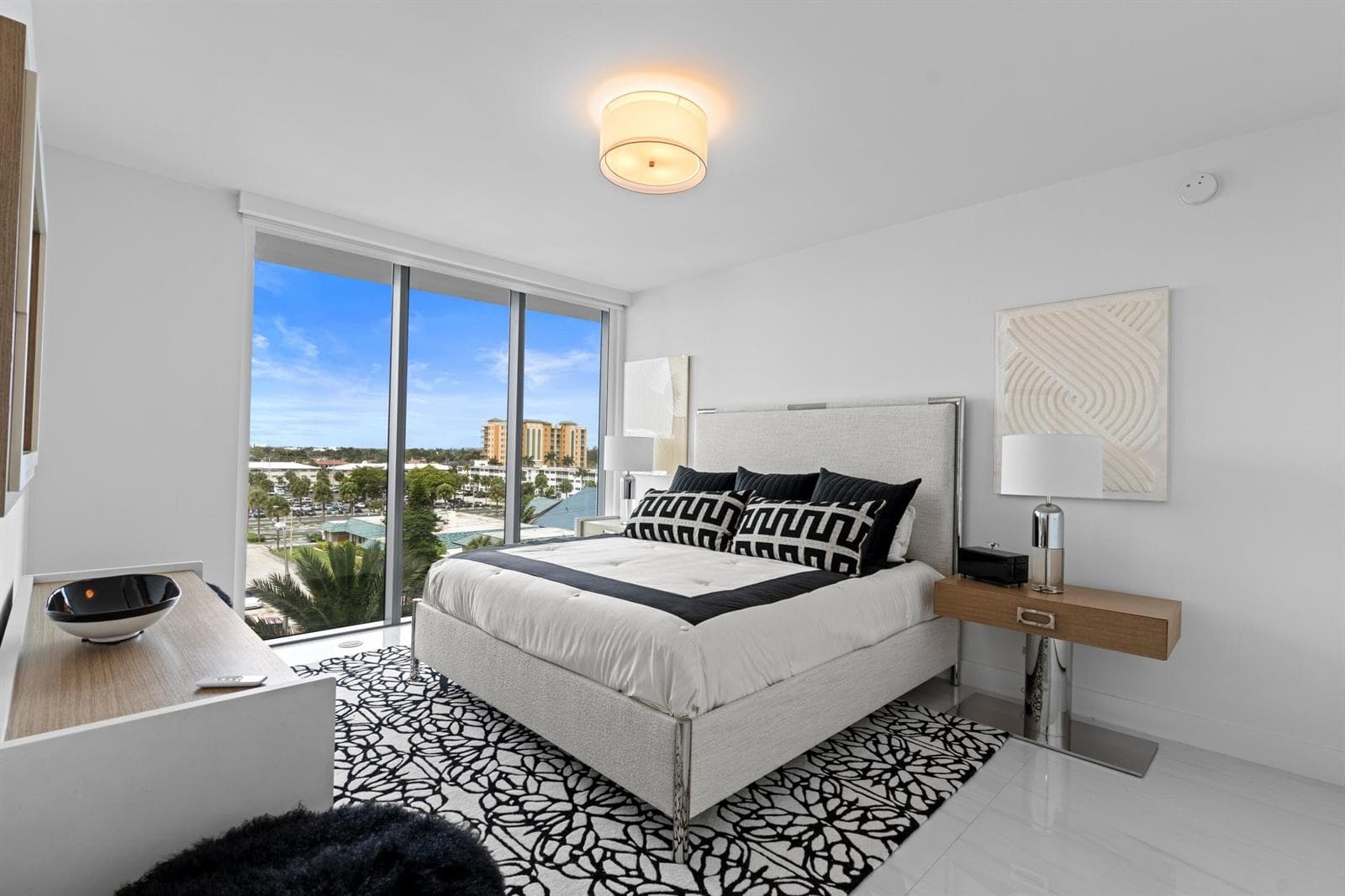 730 N Ocean Boulevard 505 photo 21