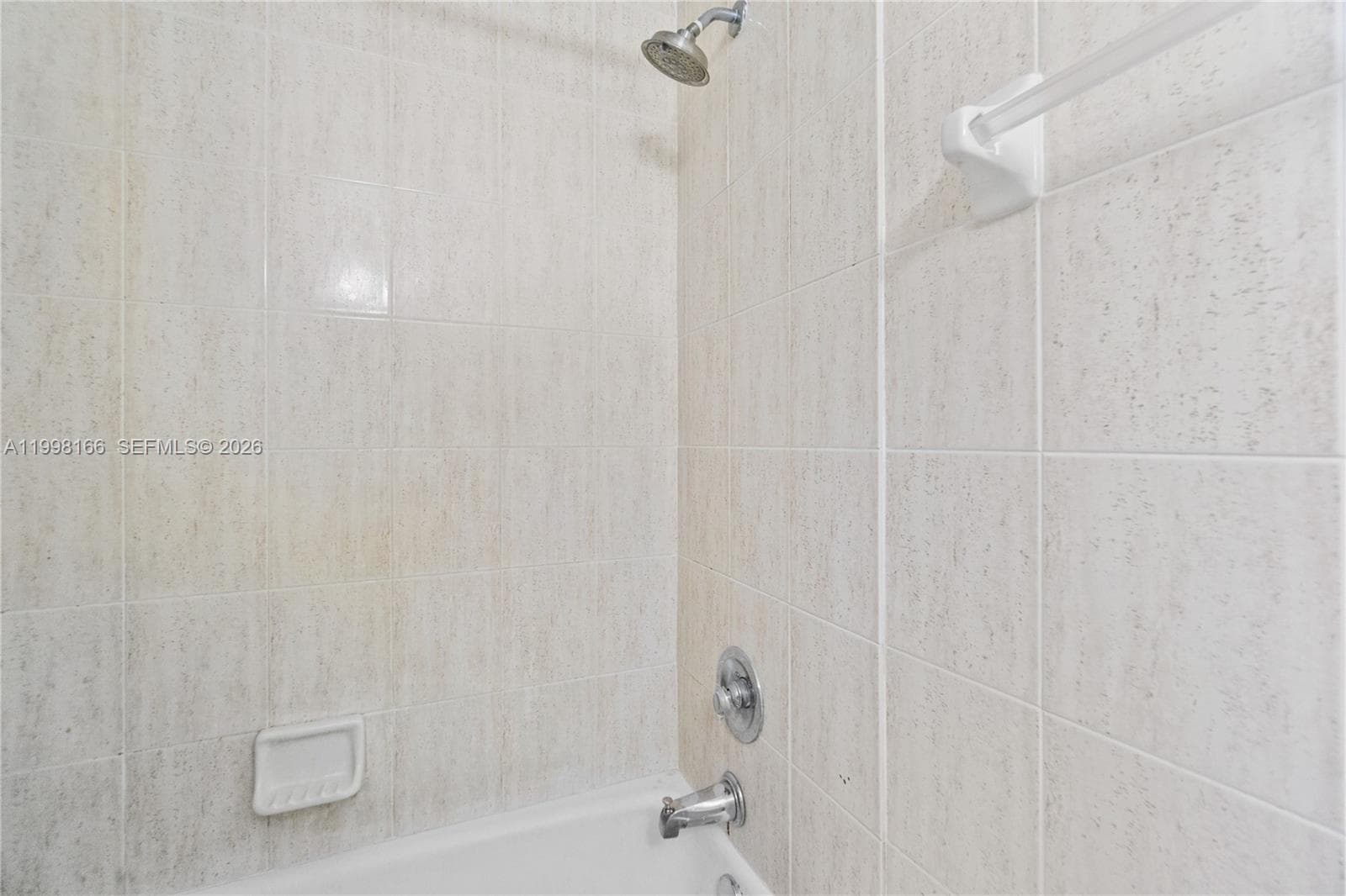 100 Lincoln Rd 734 photo 13