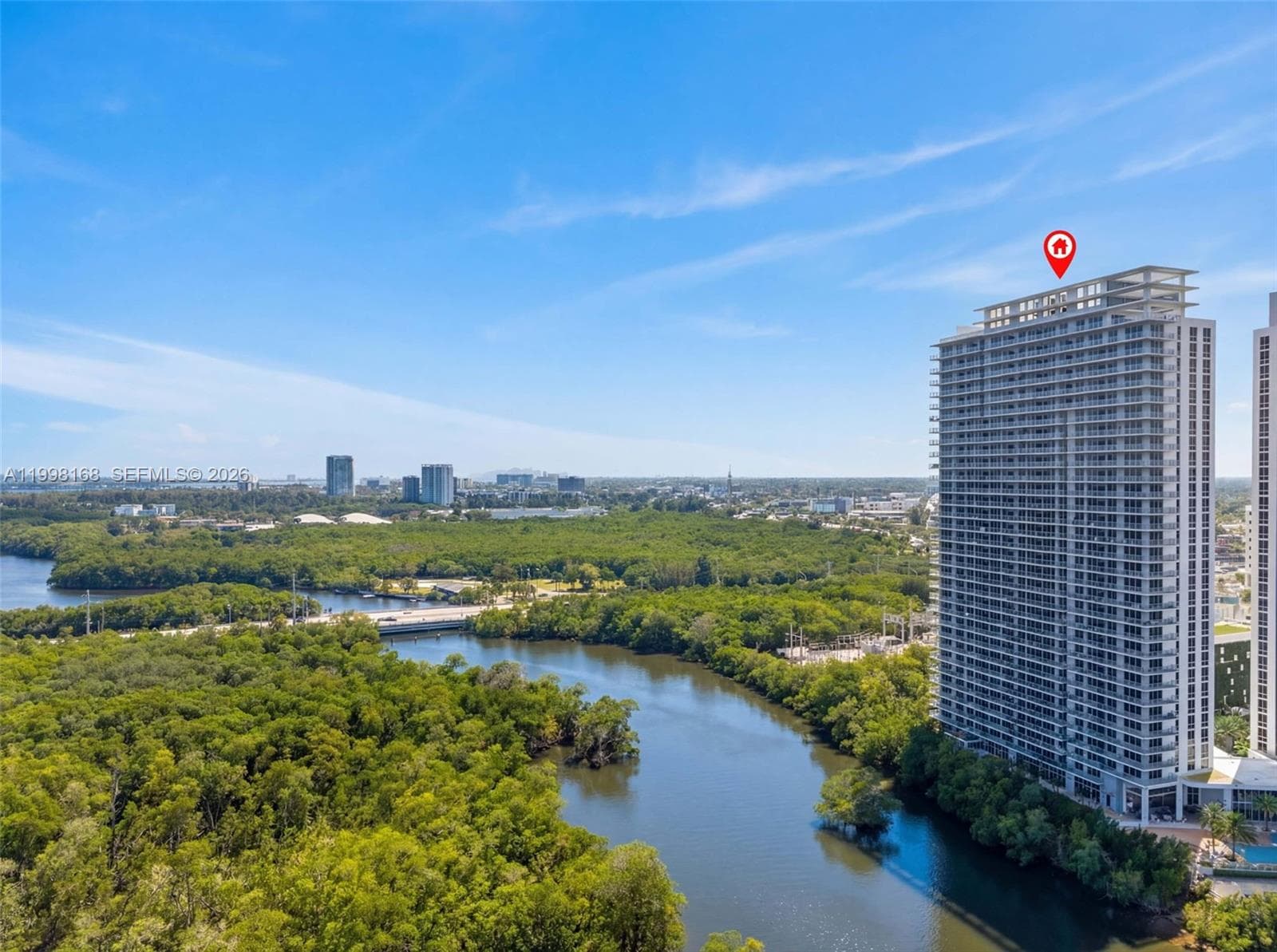 16385 Biscayne Blvd 1819 photo 3