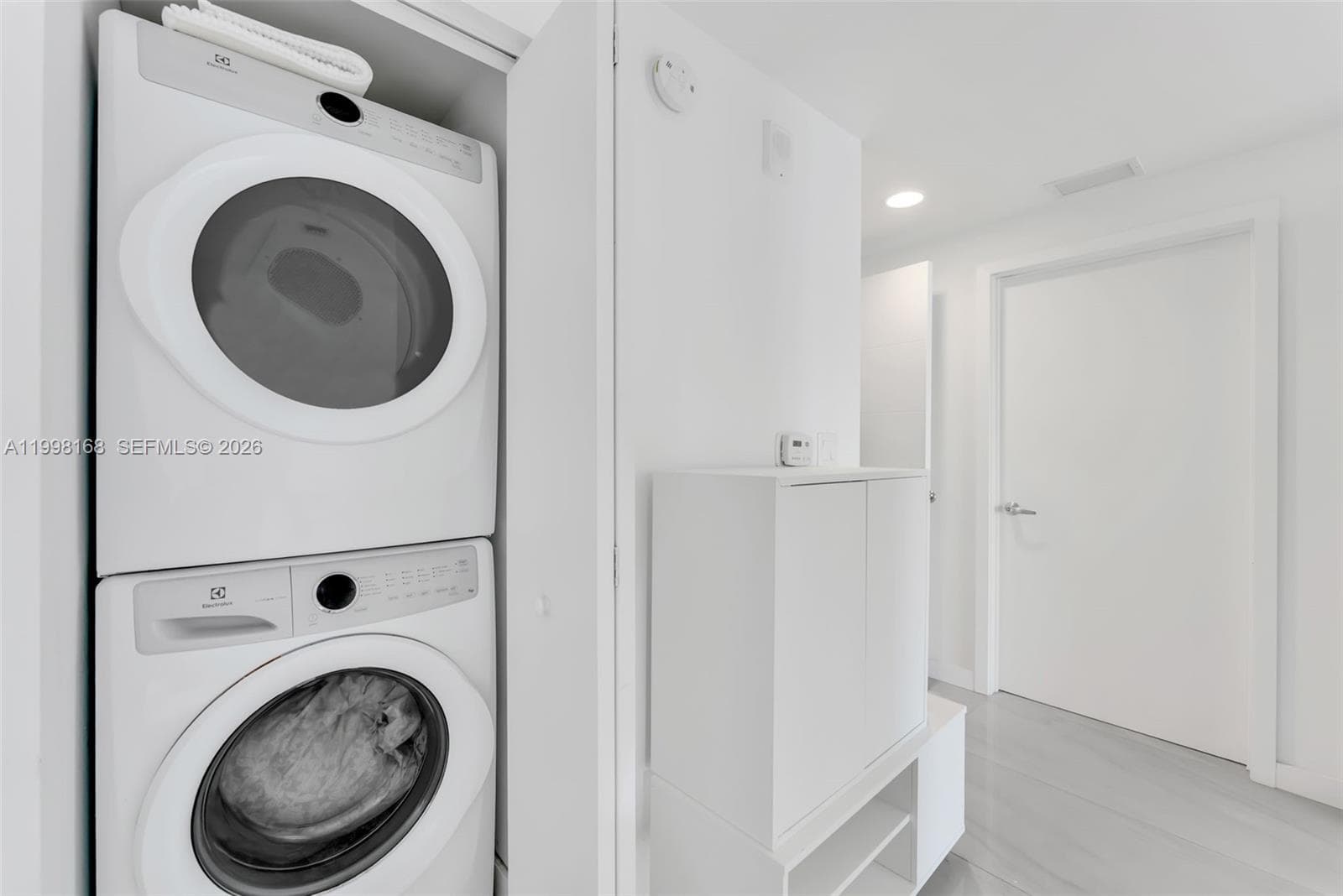 16385 Biscayne Blvd 1819 photo 15