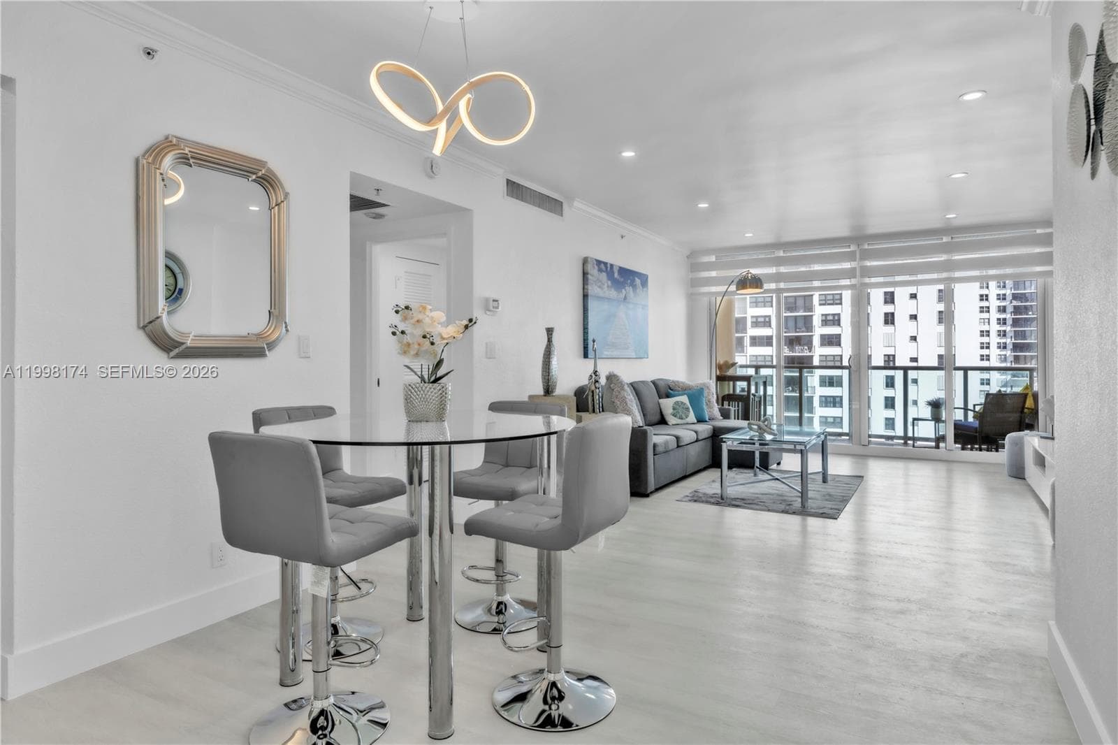 2501 S Ocean Dr PH38(Availabe NOW) photo 2