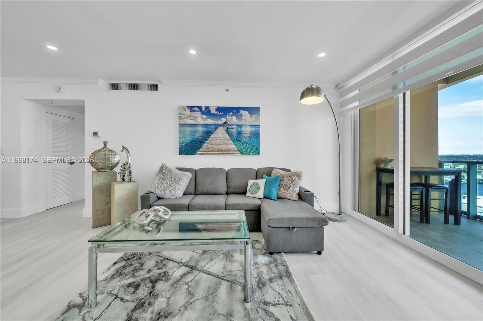 2501 S Ocean Dr PH38(Availabe NOW) photo 6