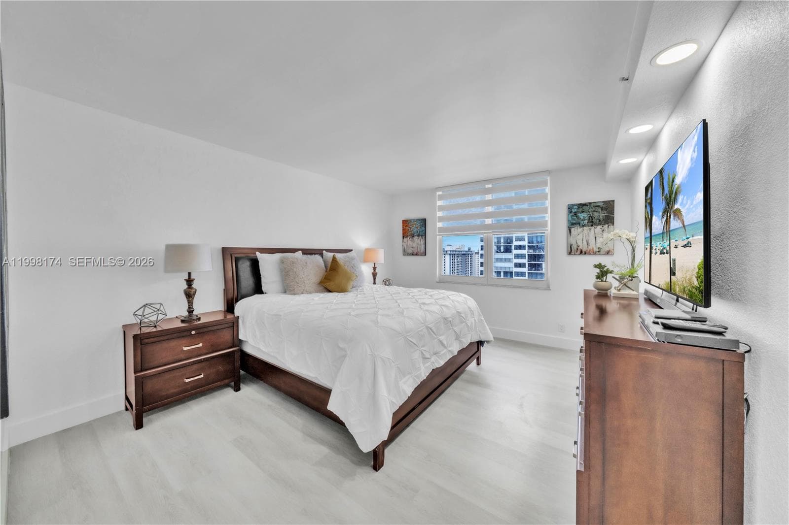 2501 S Ocean Dr PH38(Availabe NOW) photo 17