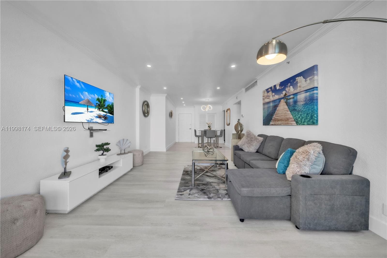 2501 S Ocean Dr PH38(Availabe NOW) photo 3