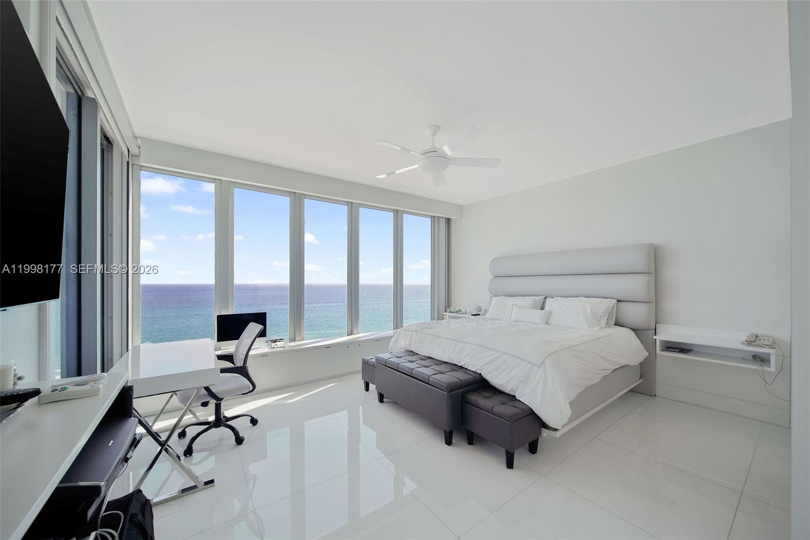 6899 Collins Ave 1905 photo 8