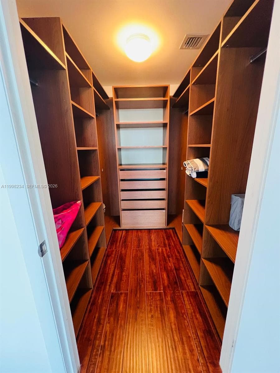 495 Brickell ave 2707 photo 6