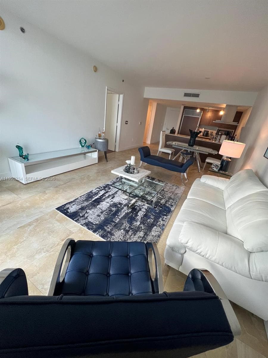 495 Brickell ave 2707 photo 11