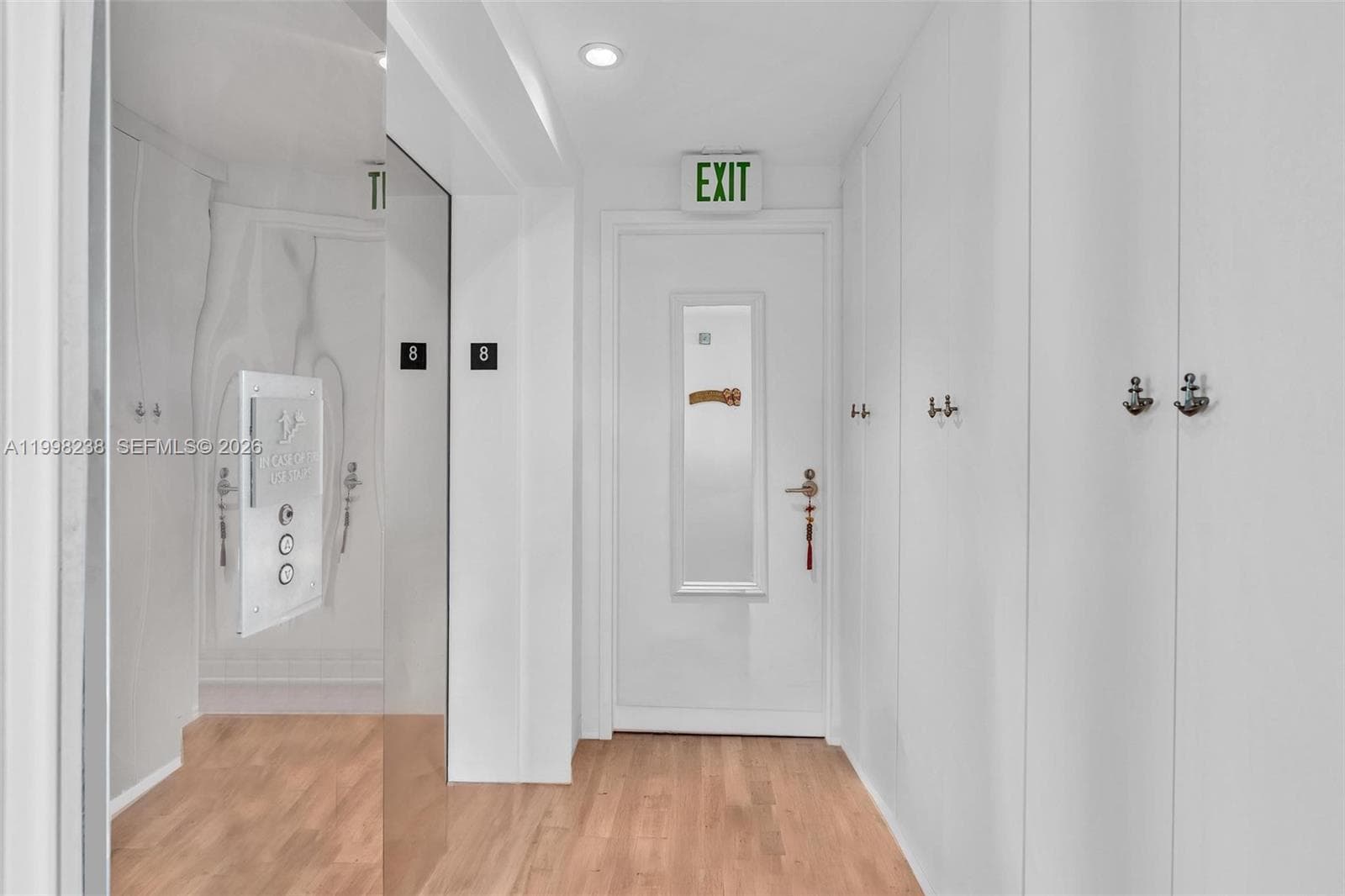 3801 Collins Ave 806 photo 3