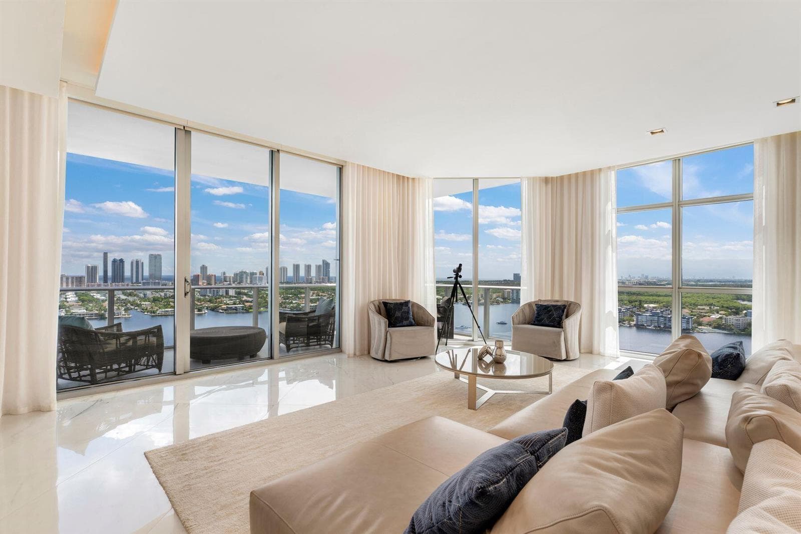 17301 Biscayne Boulevard Ph-7 photo 4